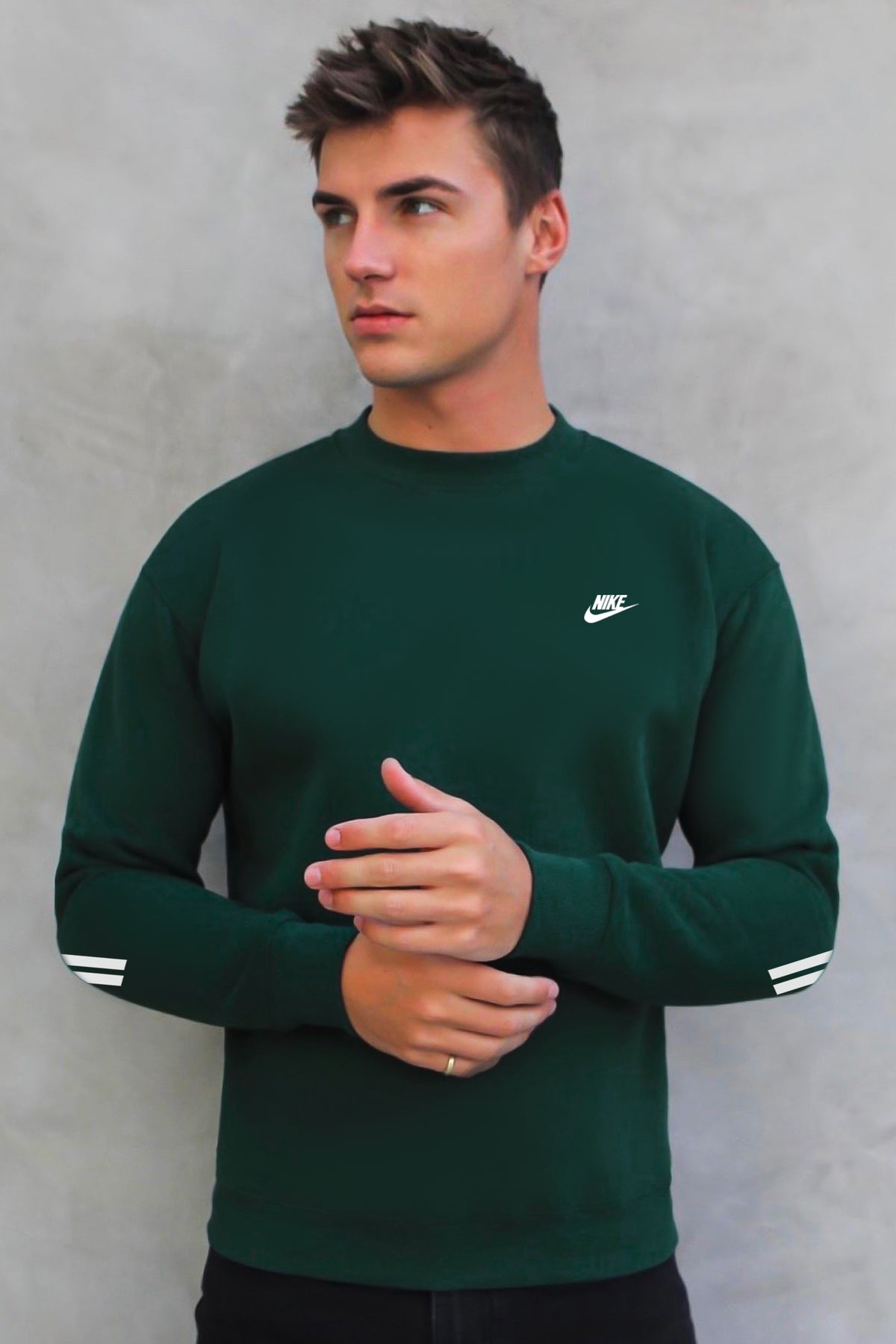 Nke Crew Neck Men's Full Sleeves Sweatshirt