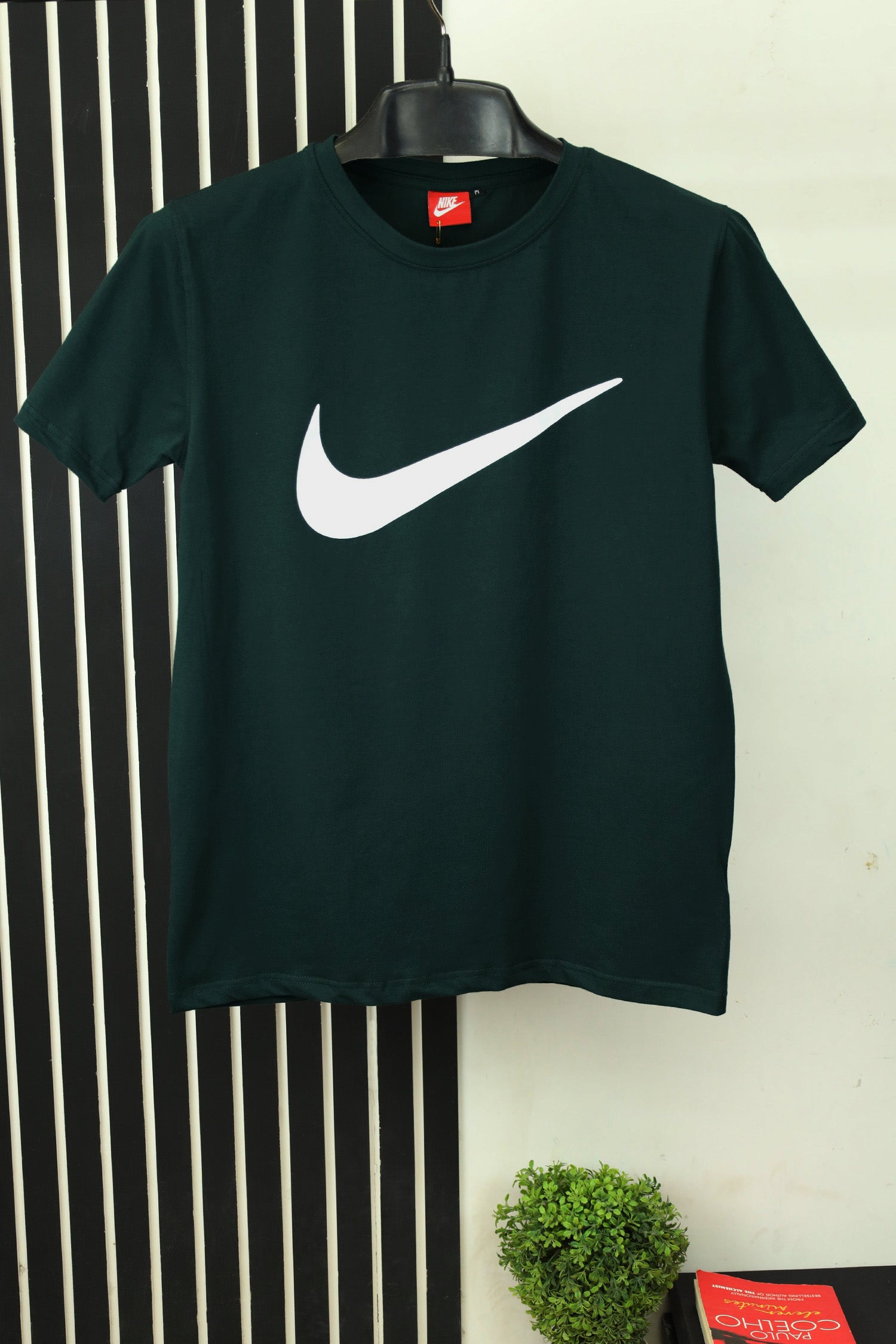 Nke Logo Premium Round Neck T-Shirt