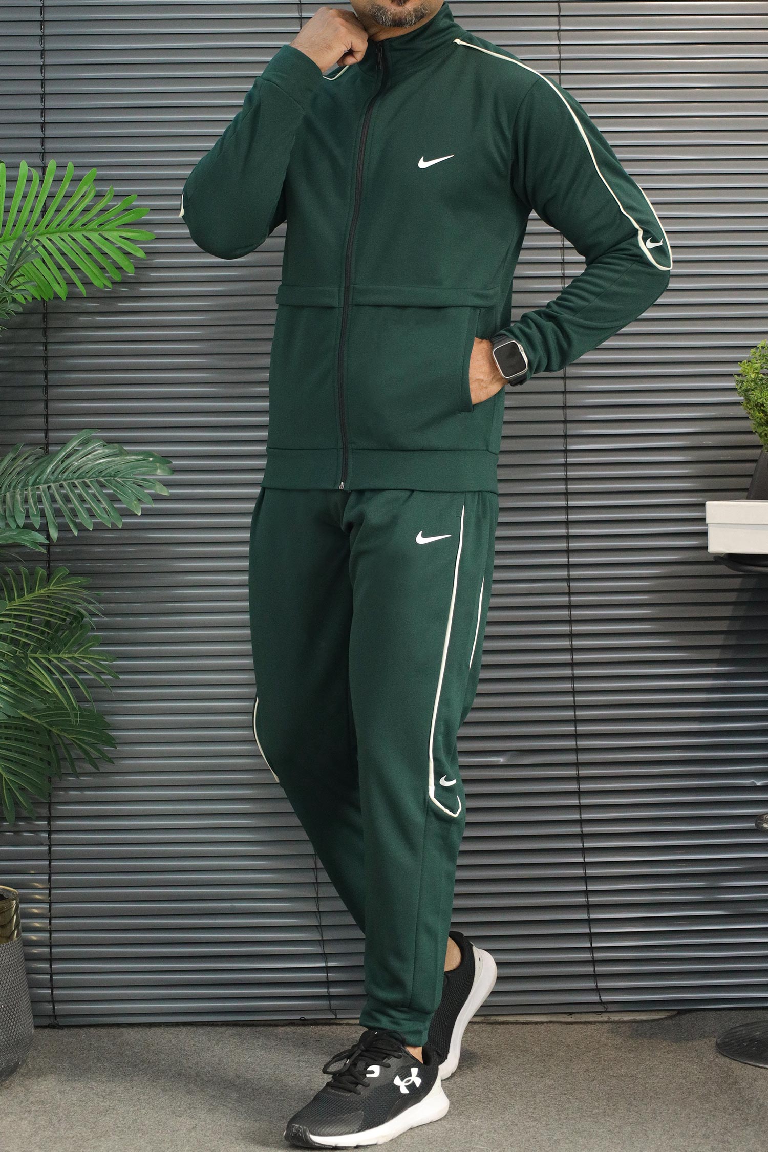 Nke Wind-Runner Zipper Men's Co-Ord Set