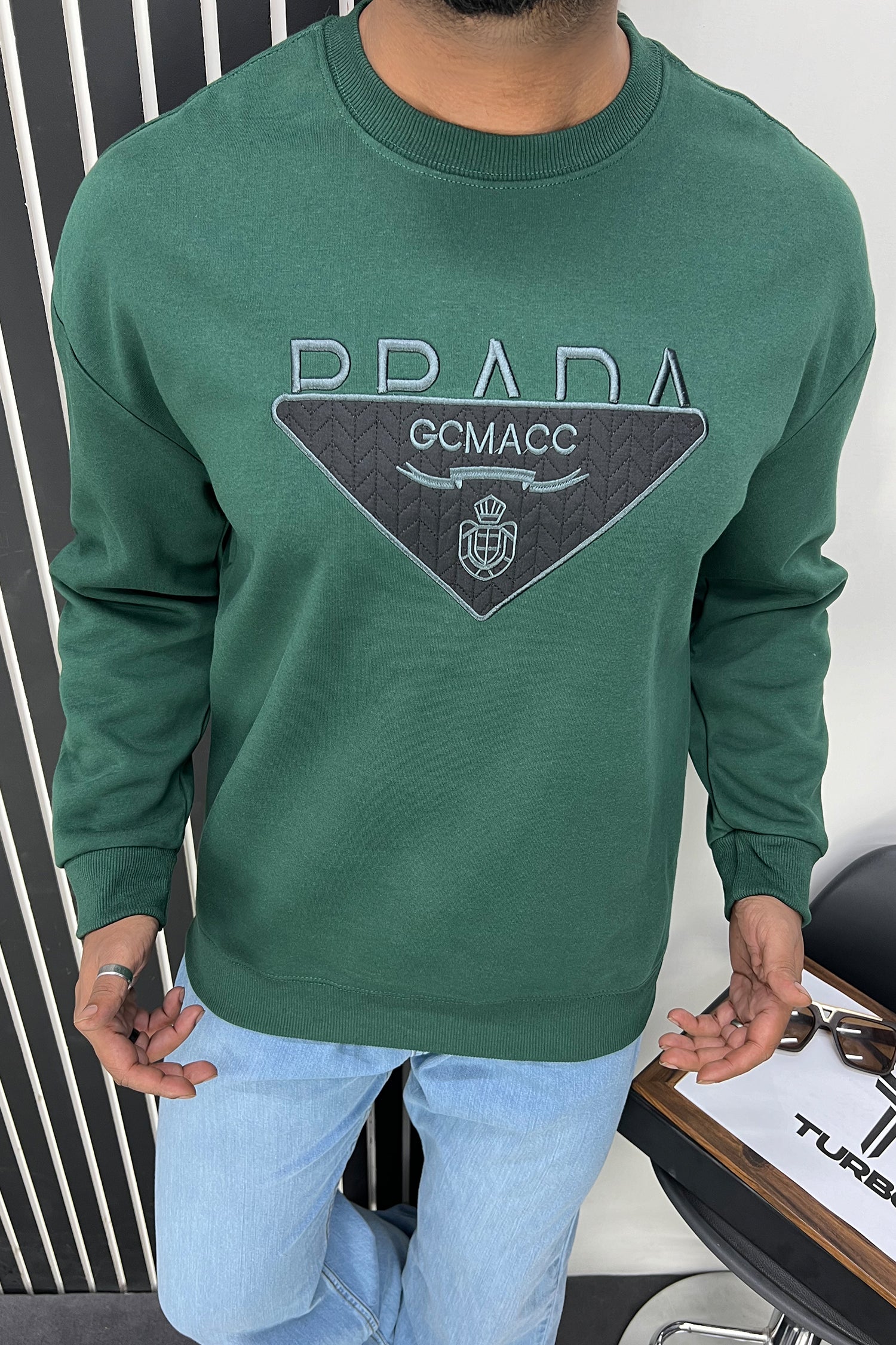 Embriodered Logo Full Sleeves Men's Sweatshirt