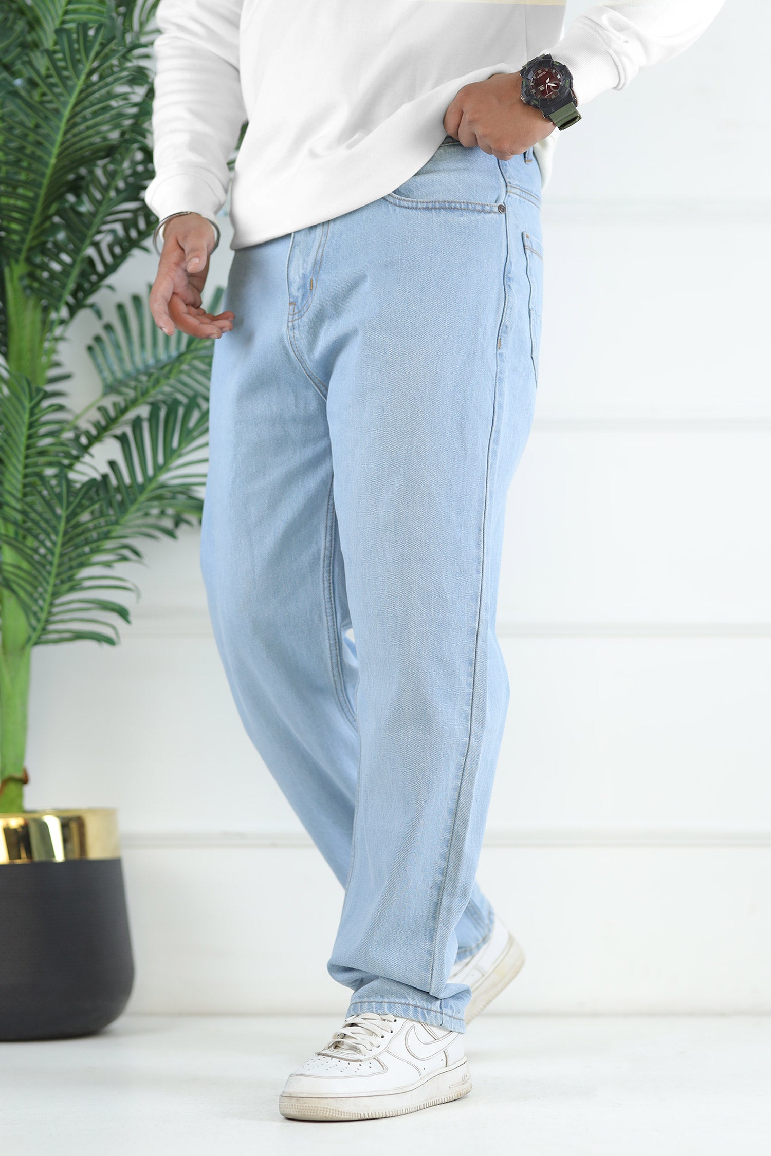 Turbo Men's Light Faded Baggy Jeans In Ice Blue