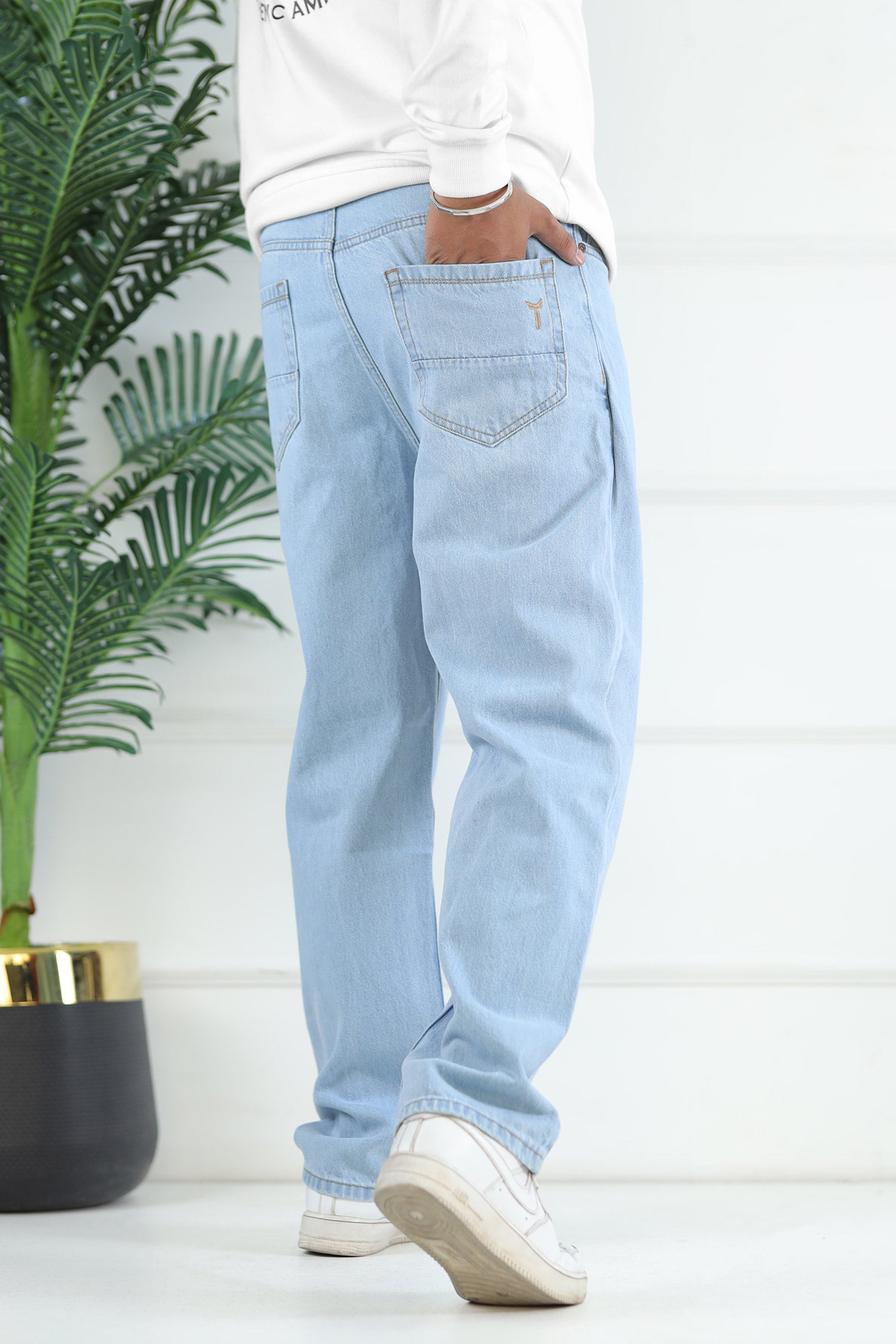 Turbo Men's Light Faded Baggy Jeans In Ice Blue