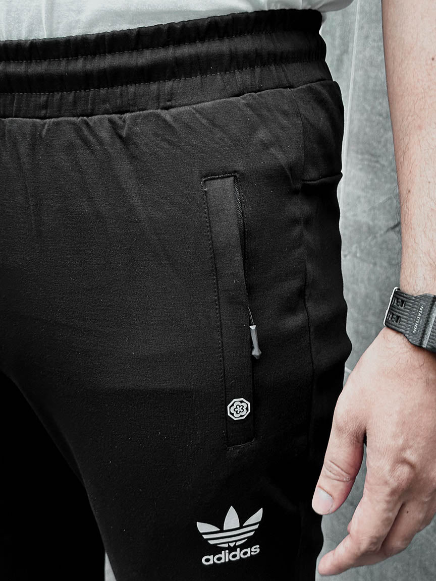 Adds Front Reflector Logo Men Trouser In Black