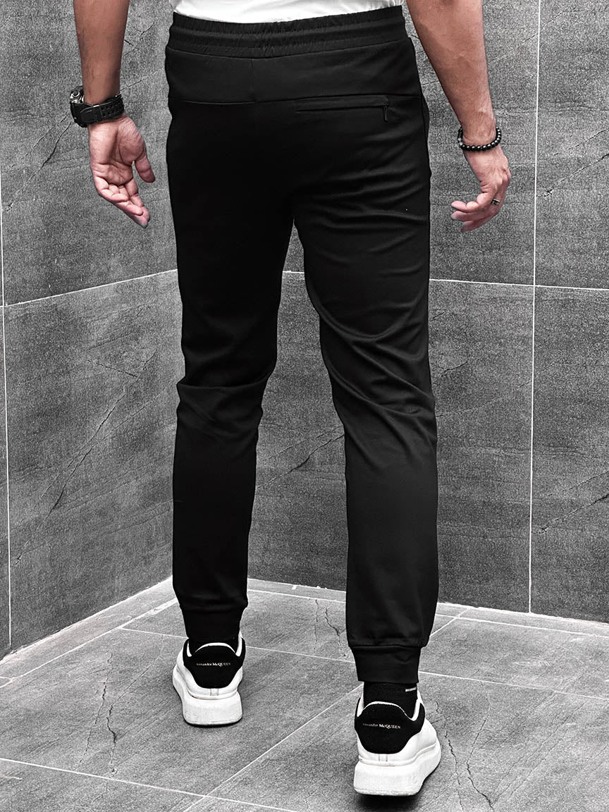 Adds Reflector Logo Grip Bottom Men Trouser In Black