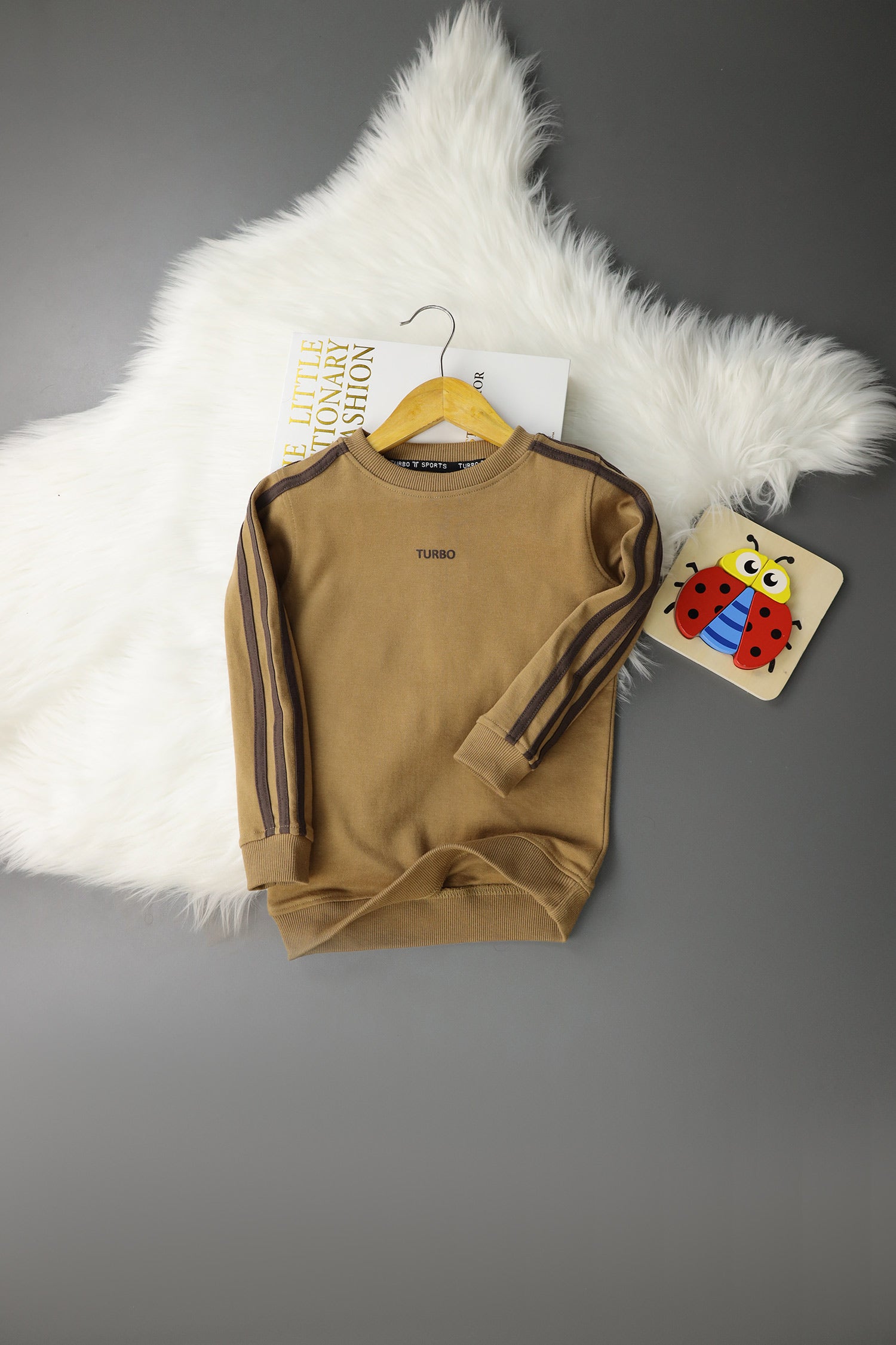 Turbo (The Energy 08) Round Neck Unisex Kids SweatShirt