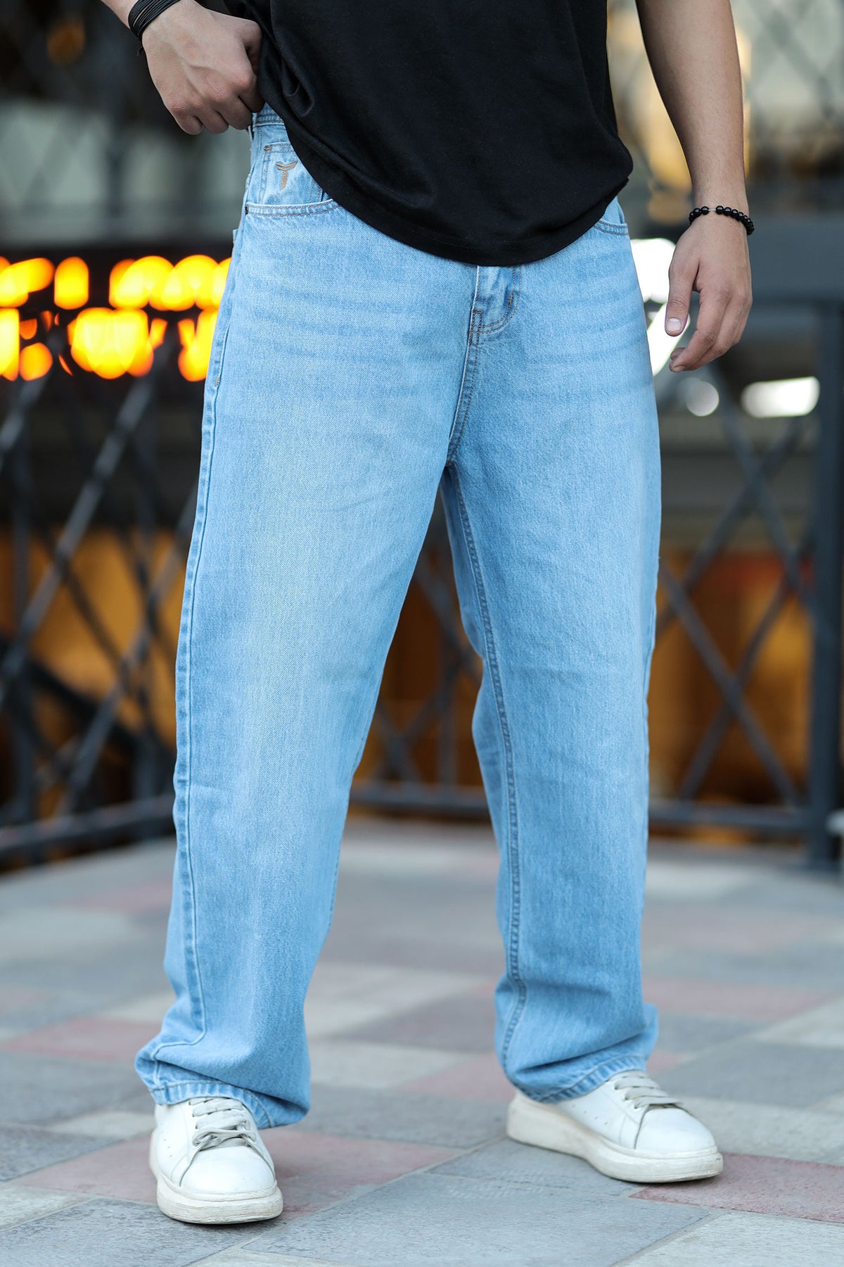 Loose Fit Light Shaded Turbo Jeans in Light Blue