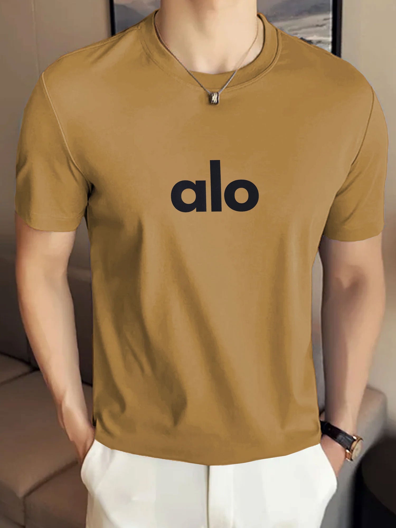 Alo 'The Icon' Geometric Graphic Crew Neck Tee