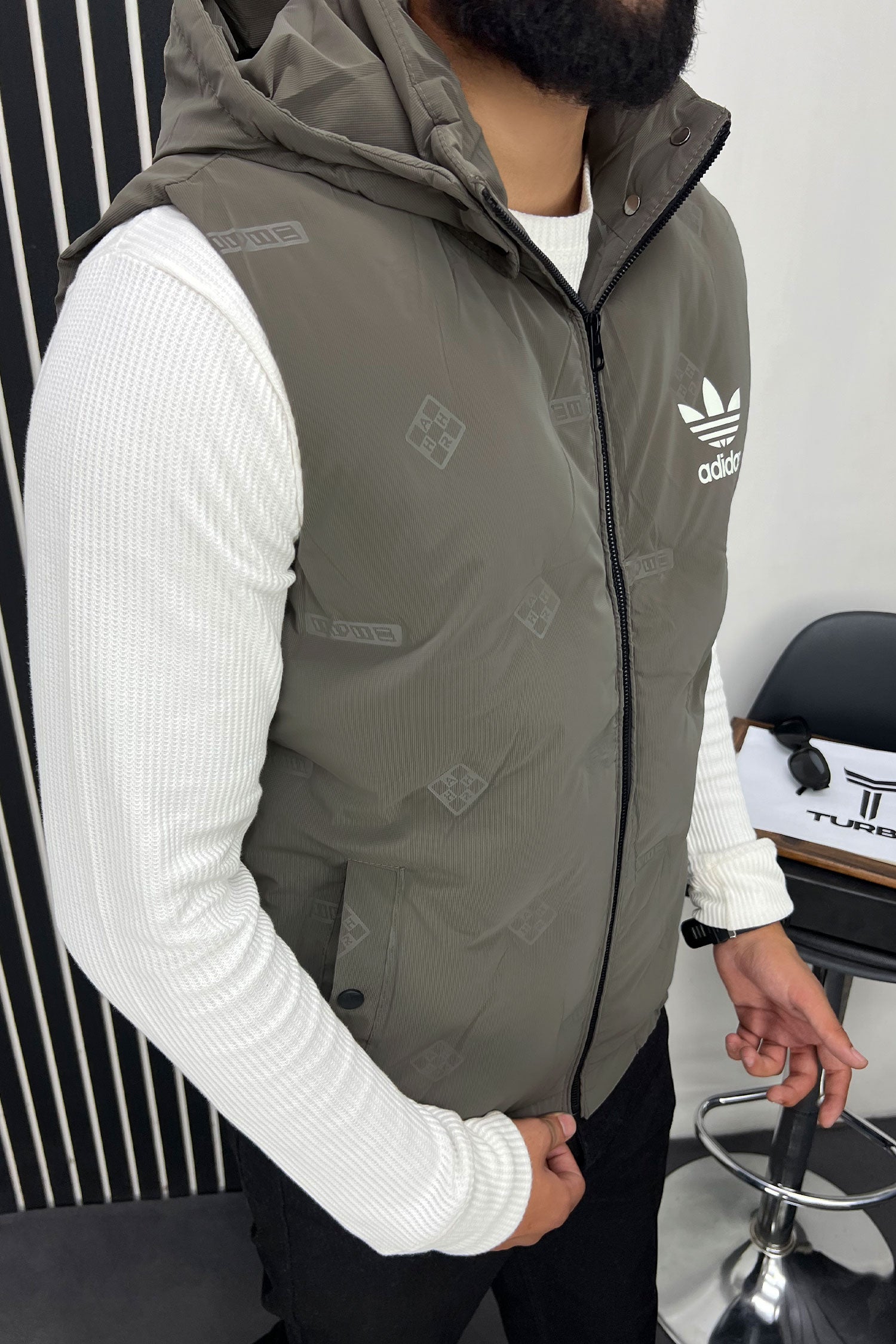 Adds Embossed Logo Imported Big Size Men's Gilet