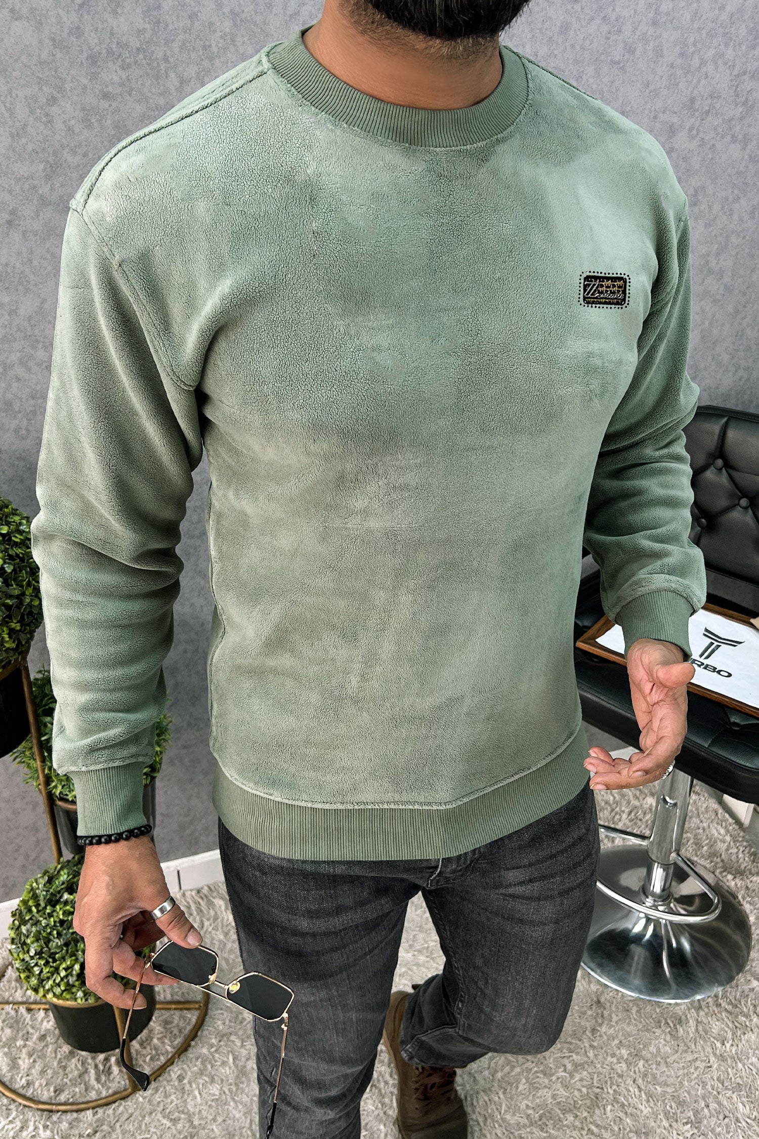 Cozy Plain Round Neck Imported Men's Sweatshirt