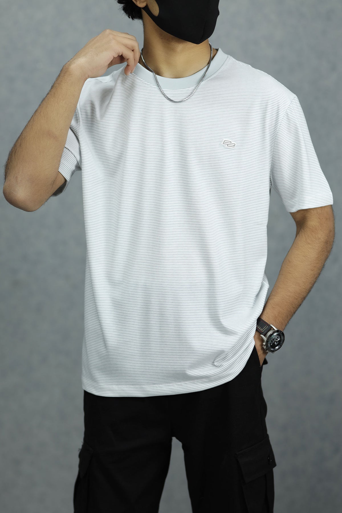 Lining Motif Imported Round Neck T-Shirt In Light Grey