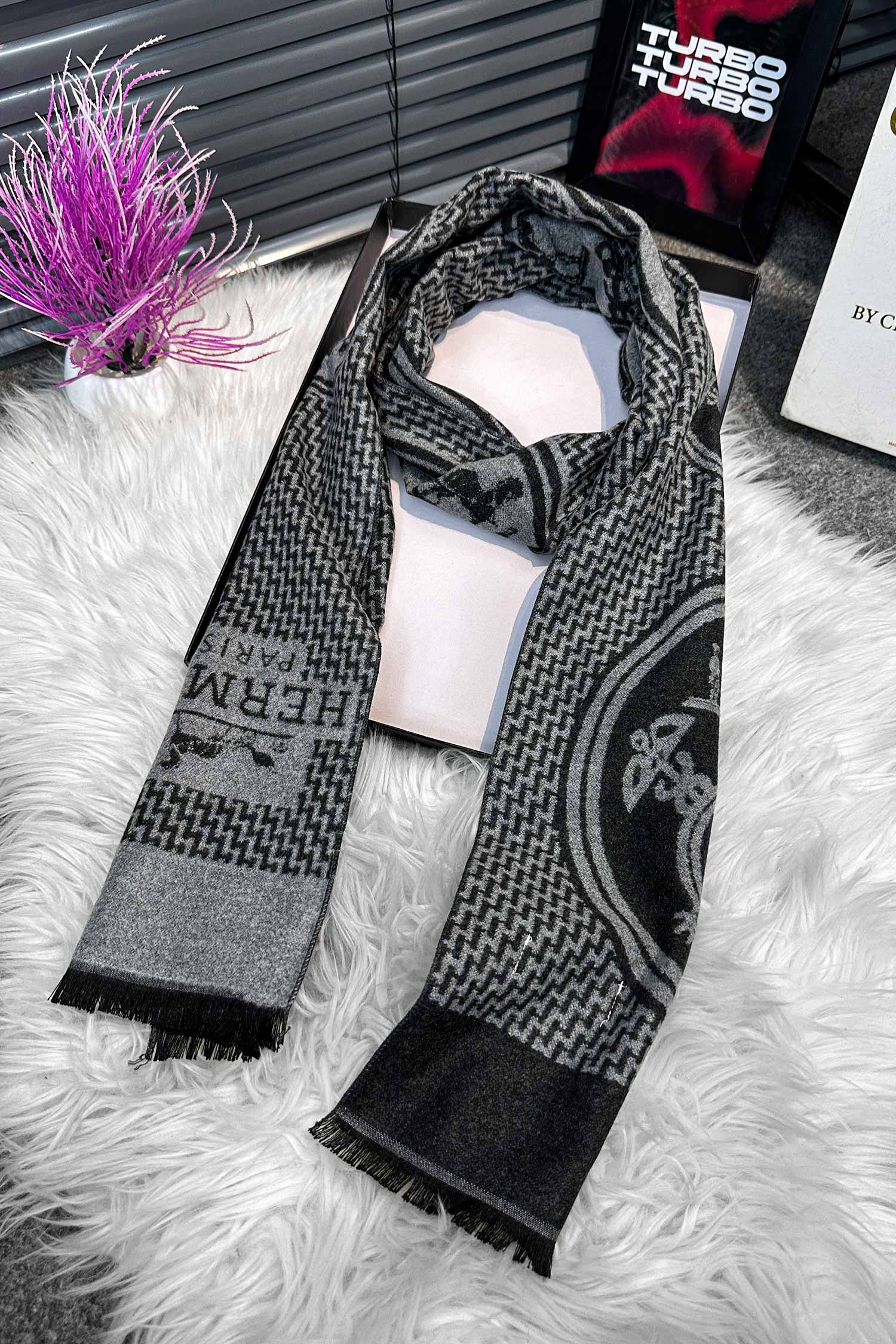 Hrms Chevron Herringbone Pattern Imported Men's Wool Muffler