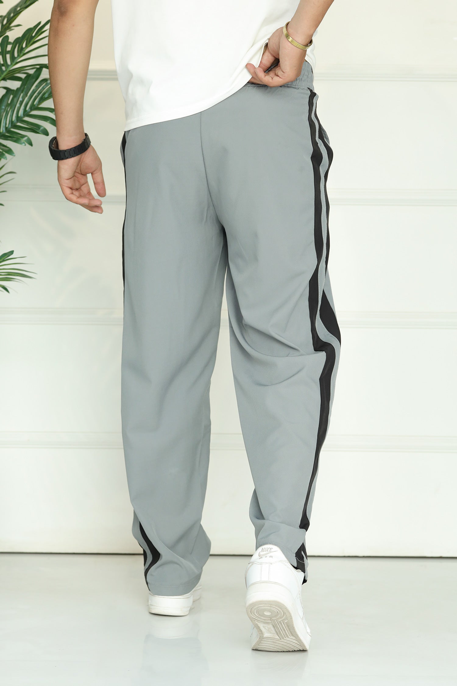Undr Armr Micro-Tech Heritage Stripe Sportswear Trouser