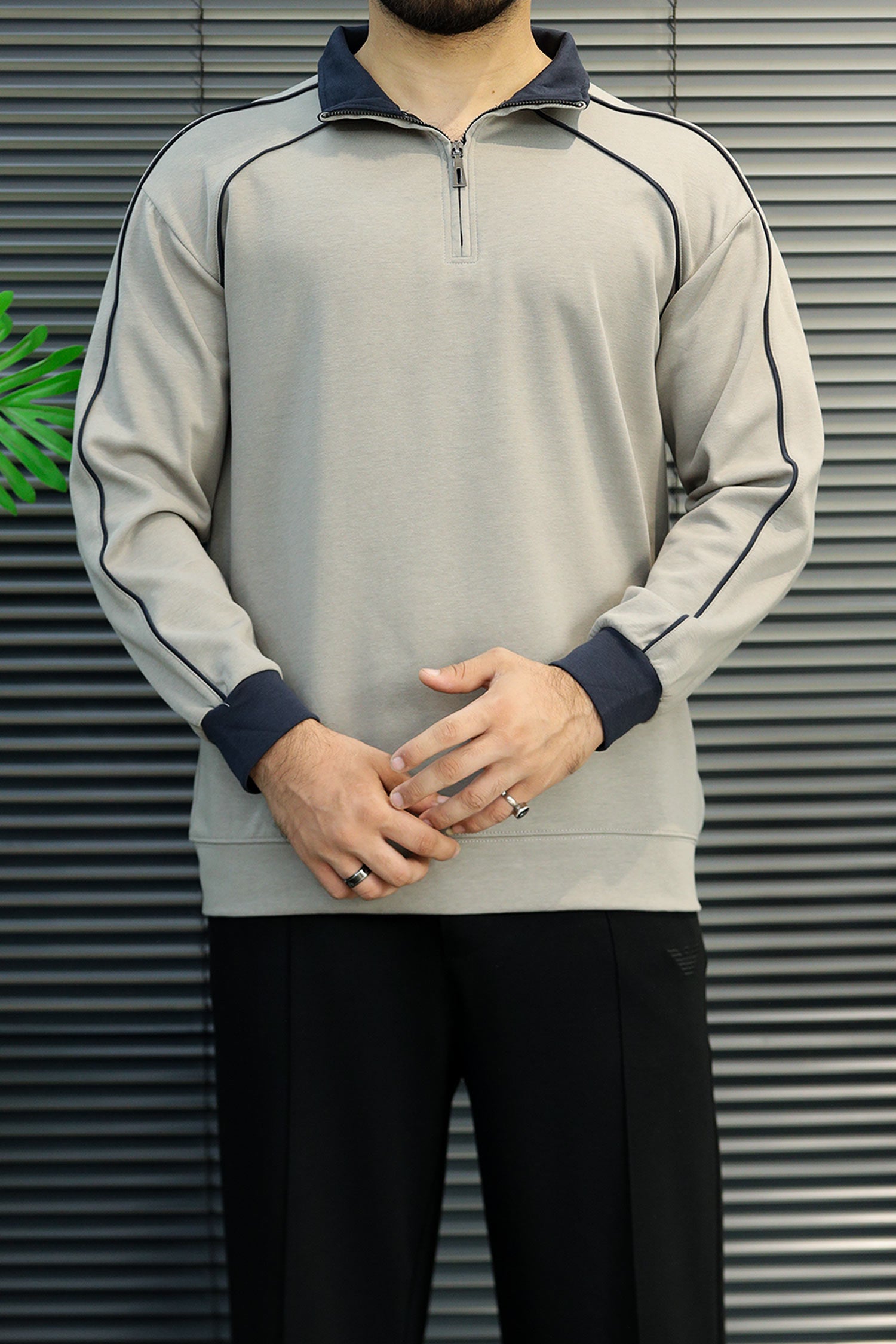 Turbo Two-Tone Quarter Zip Imported Mock Neck Men's Sweatshirt In Light Grey