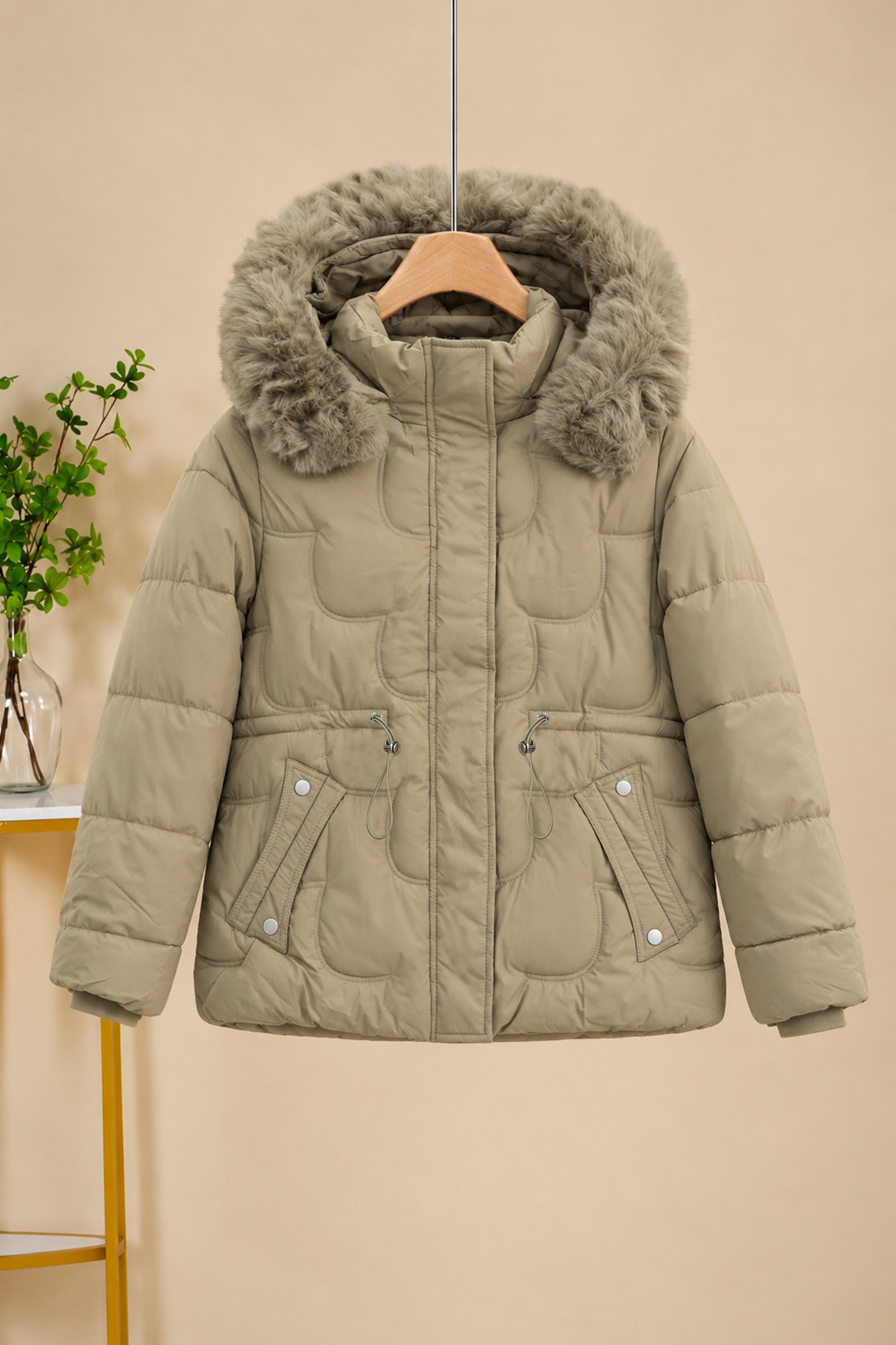 Women Scallop-Patterned Detachable Arm & Hood Imported Puffer Jacket In Light Skin