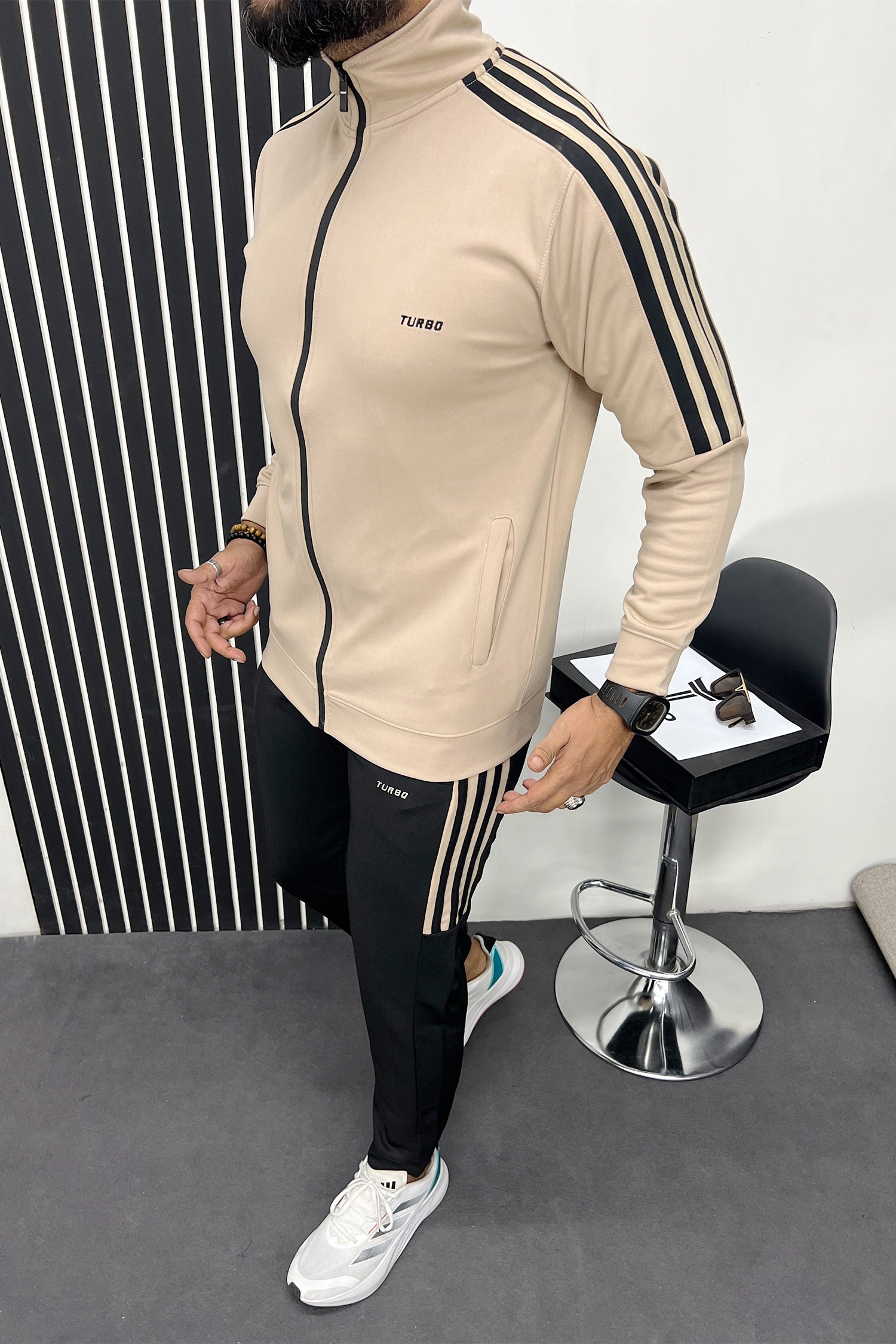 Turbo Stripe Style Men Zipper Tracksuit