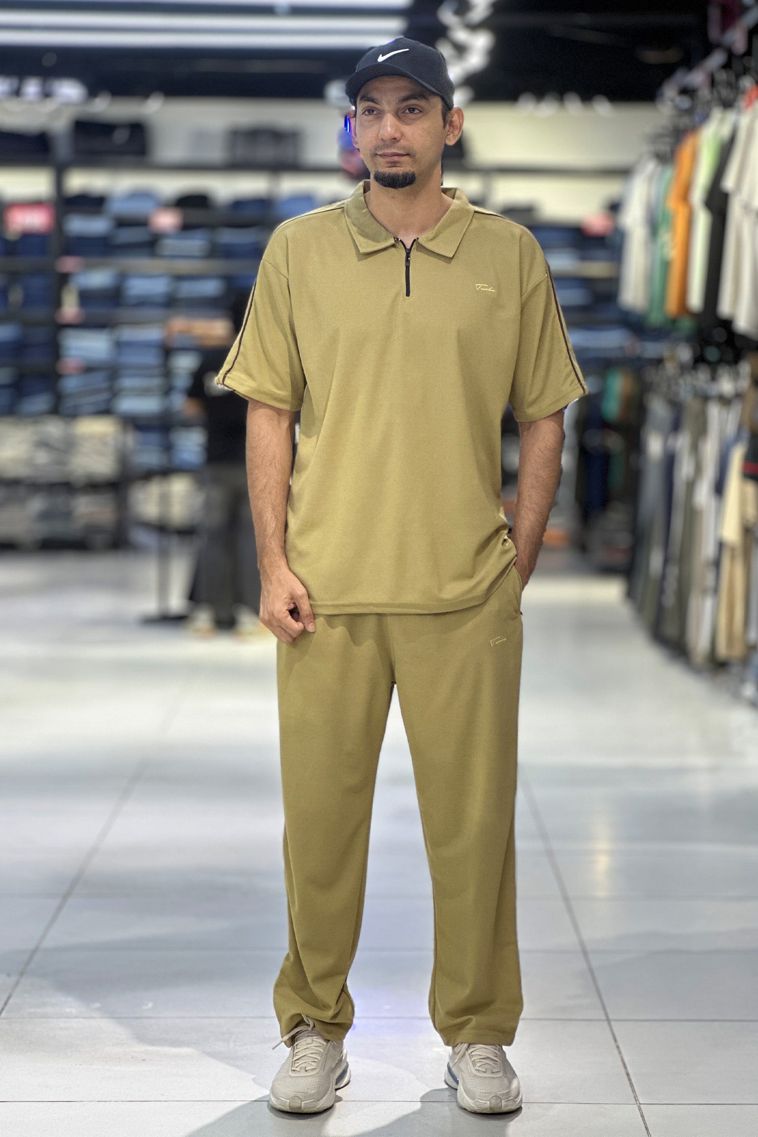 Urban Zipper Tracksuit 6