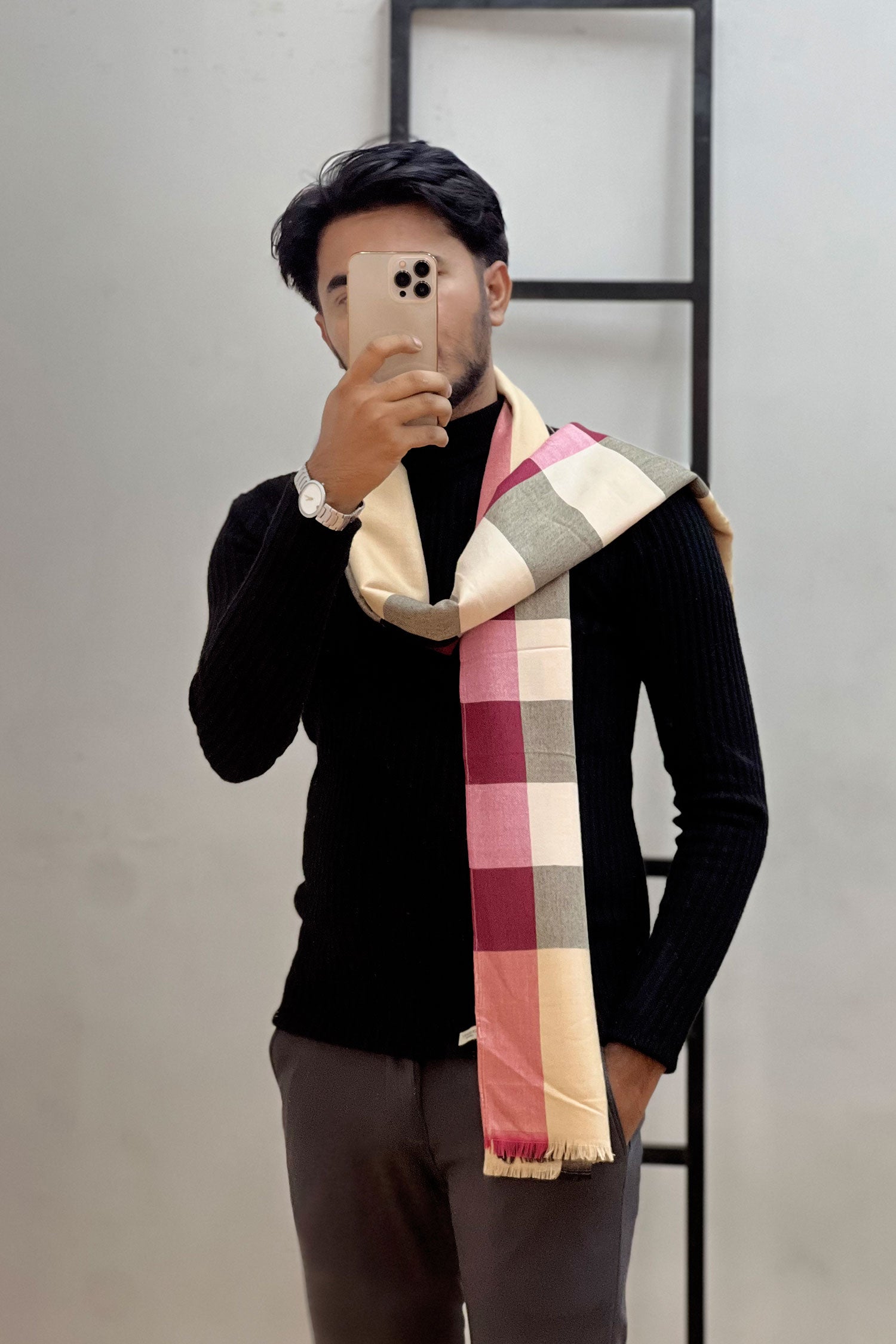 Brbrry Versatile Plaid Pattern Silk Men Mufflers In Light Skin