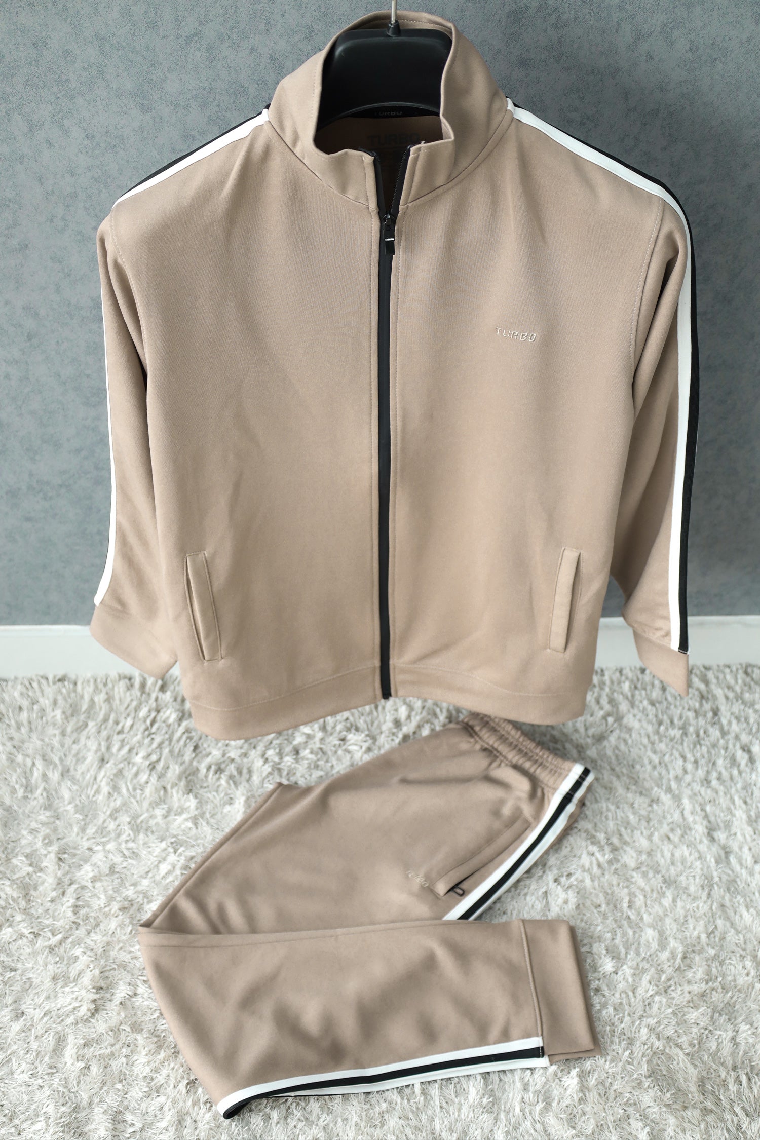 Turbo Strip Panel Men Zipper Tracksuit