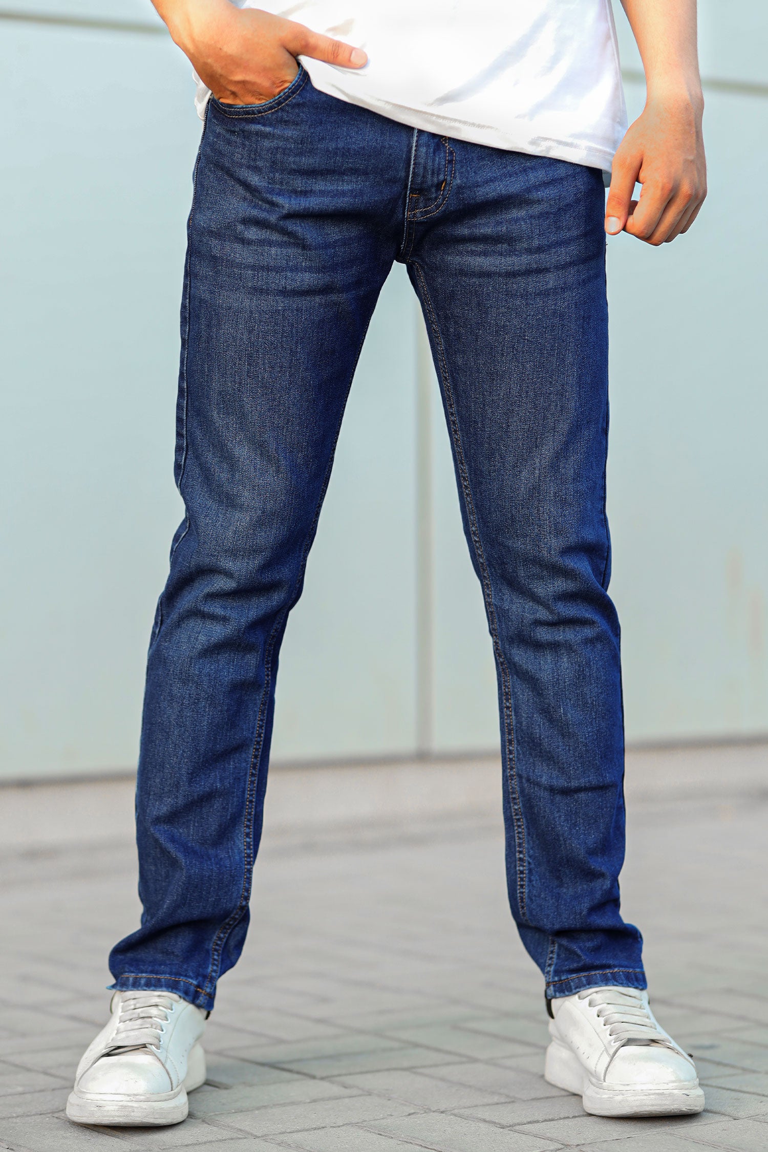 Plain Turbo Slim Fit Jeans In Mid Blue