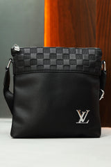 Luis Vten Imported Cross Body Bag in Black