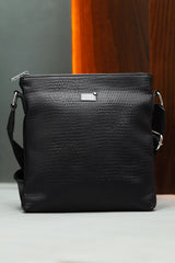 Mnt Blnc Imported Soft Leather Cross Body Bag in Black