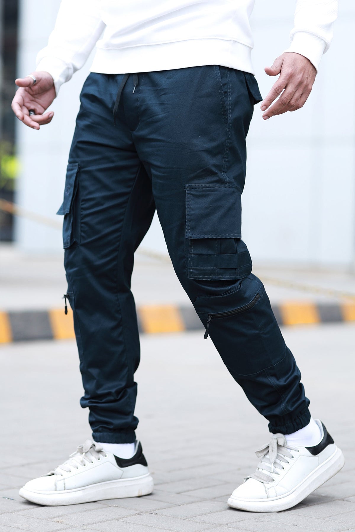 Turbo Grip Bottom Men's Cargo Trouser In Dark Navy