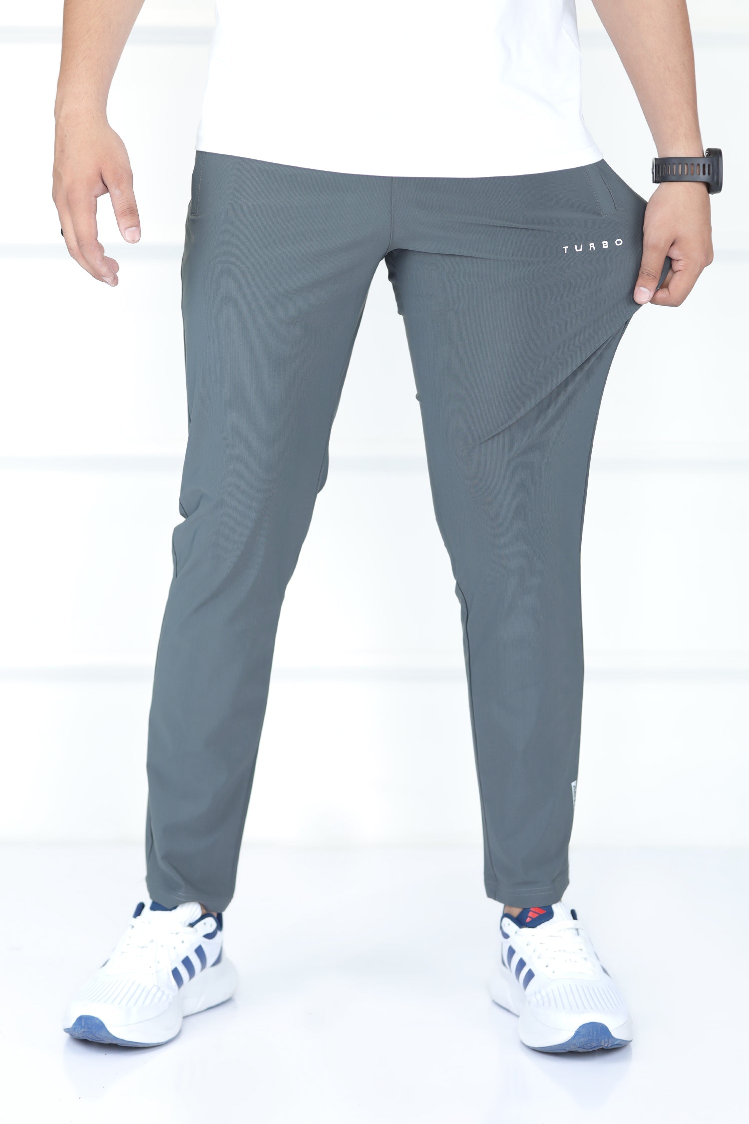 Turbo AllMotion Sleek Look Tapered Fit Men's Dryfit Trouser