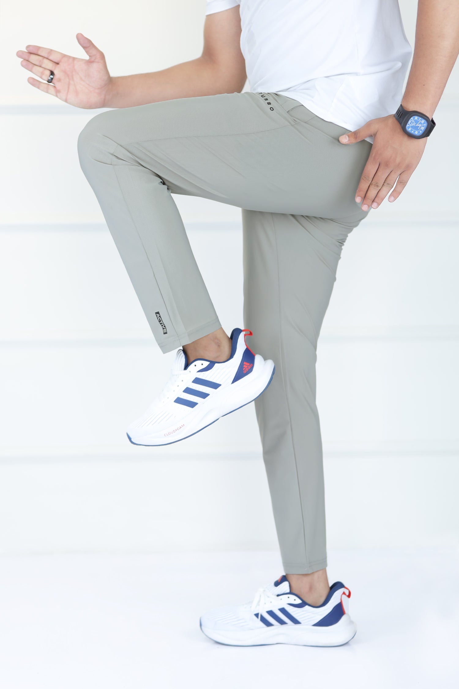 Turbo AllMotion Sleek Look Tapered Fit Men's Dryfit Trouser