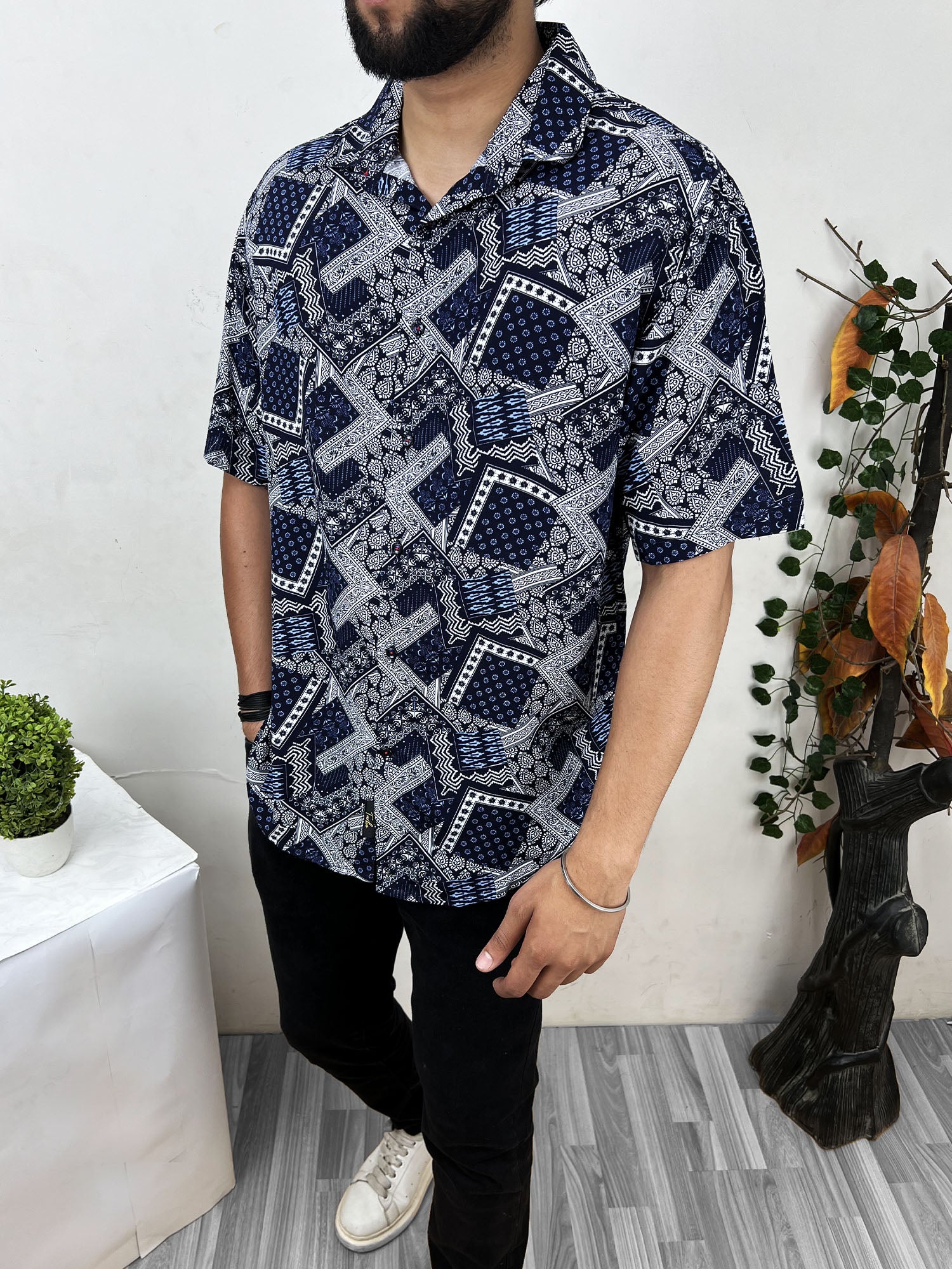 Bandana Pattern Half Sleeve Linen Casual Shirt In Navy Blue