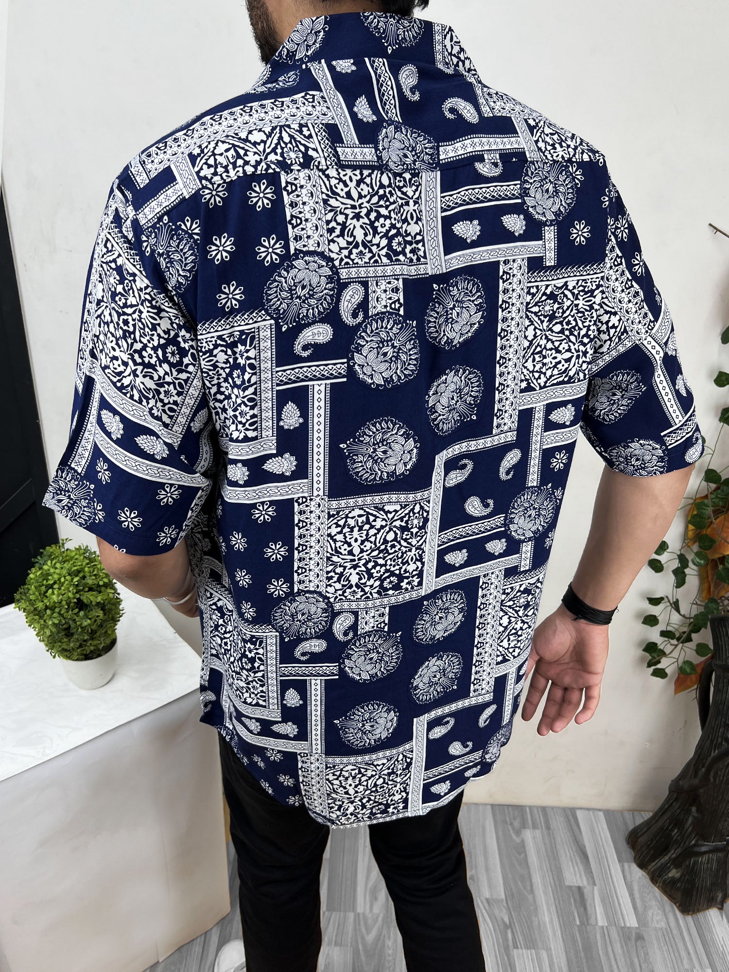 Paisley Design Half Sleeve Linen Casual Shirt In Navy Blue