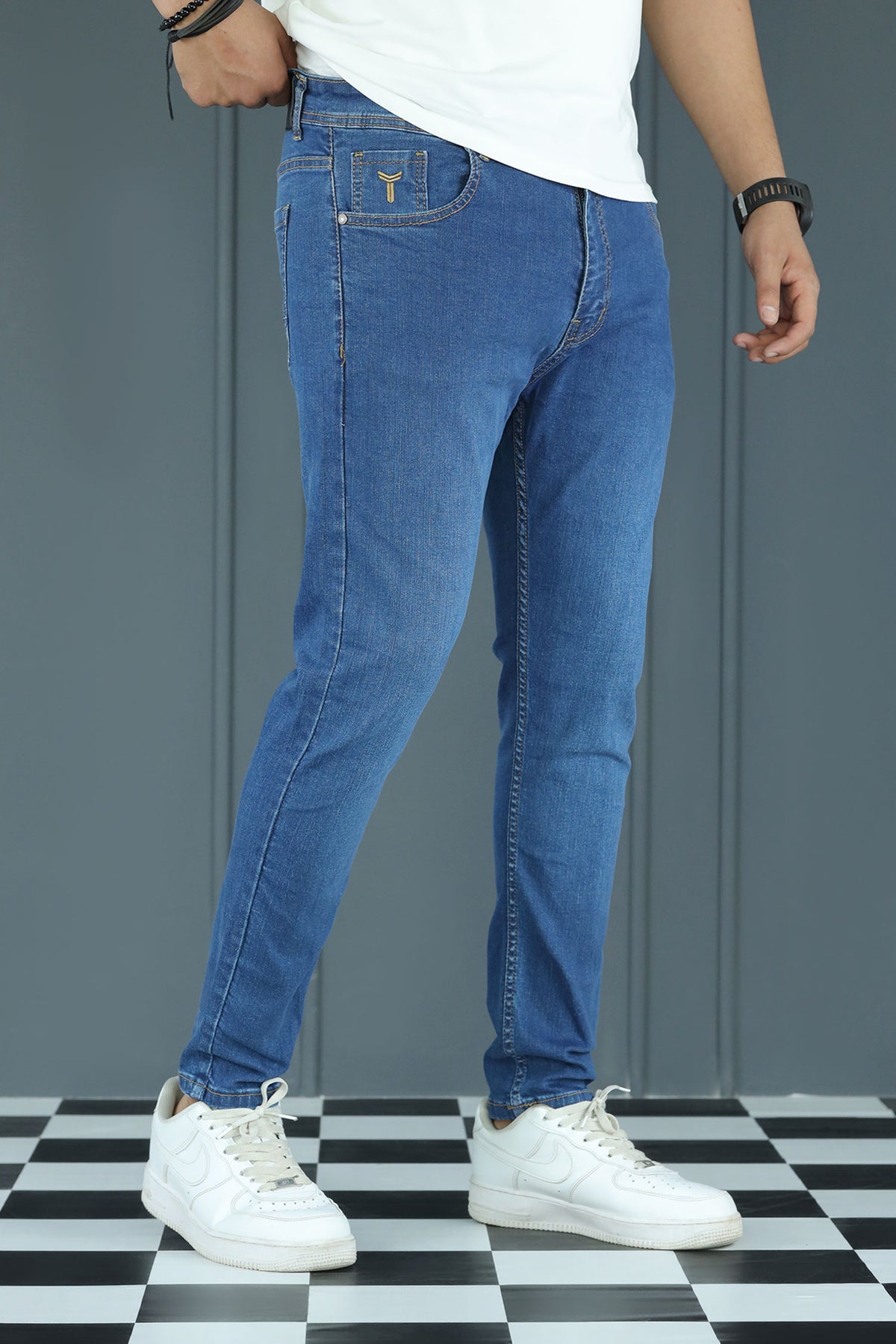 City Mode Turbo Ankle Fit Jeans In Mid Blue