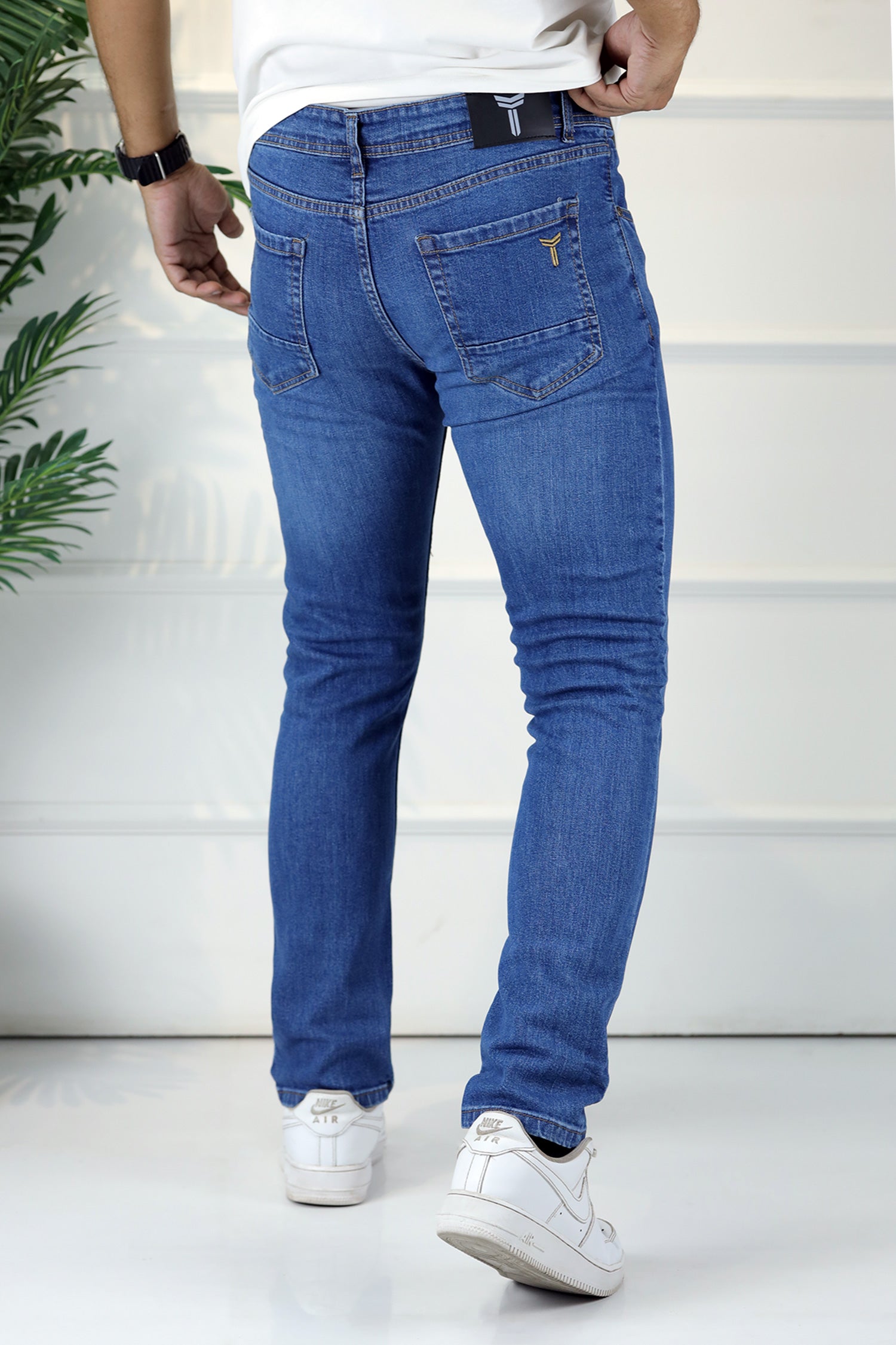 Denim StrataForm Modern Straight Slim Fit Jeans In Mid Blue