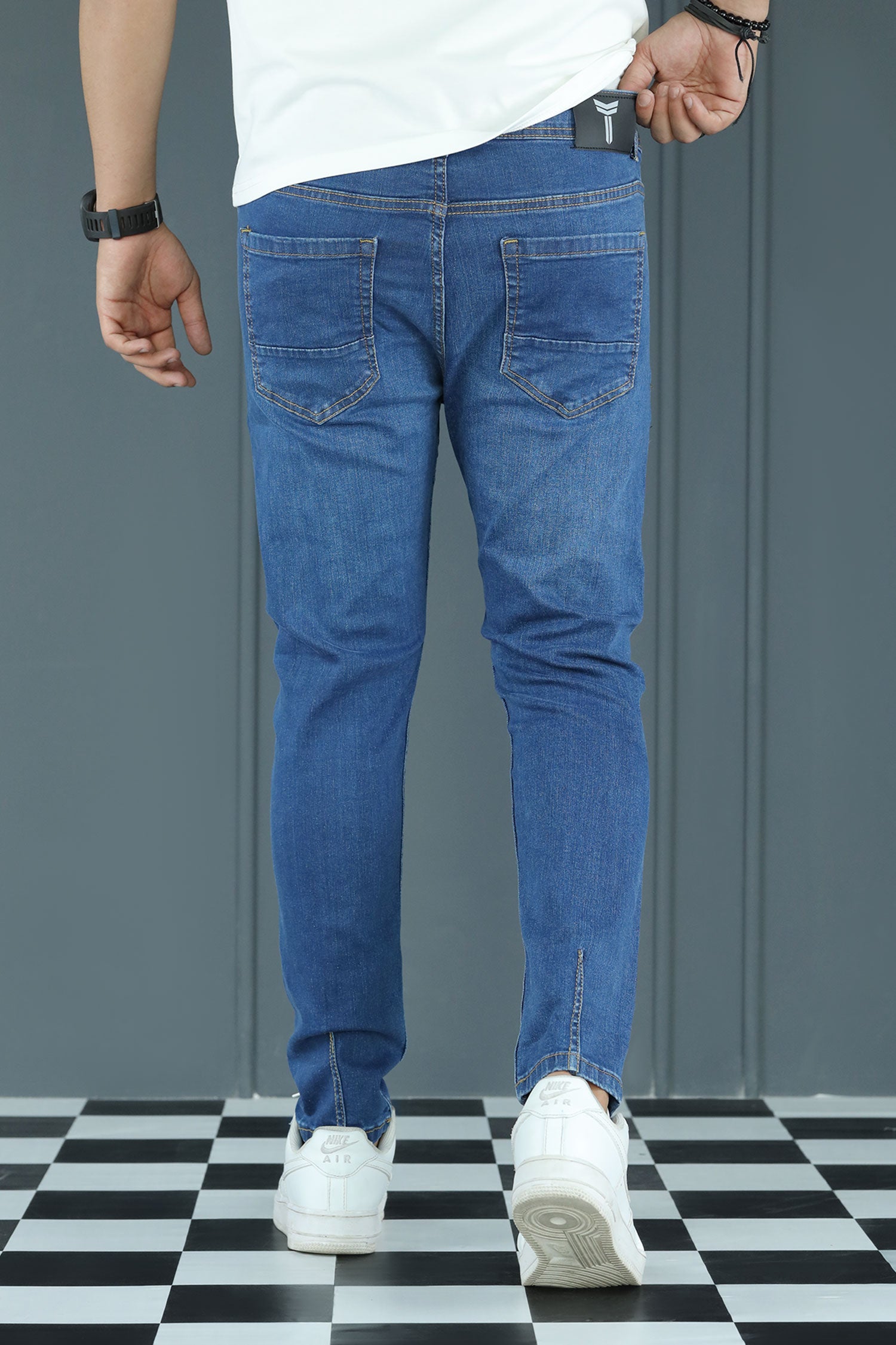 City Mode Turbo Ankle Fit Jeans In Mid Blue