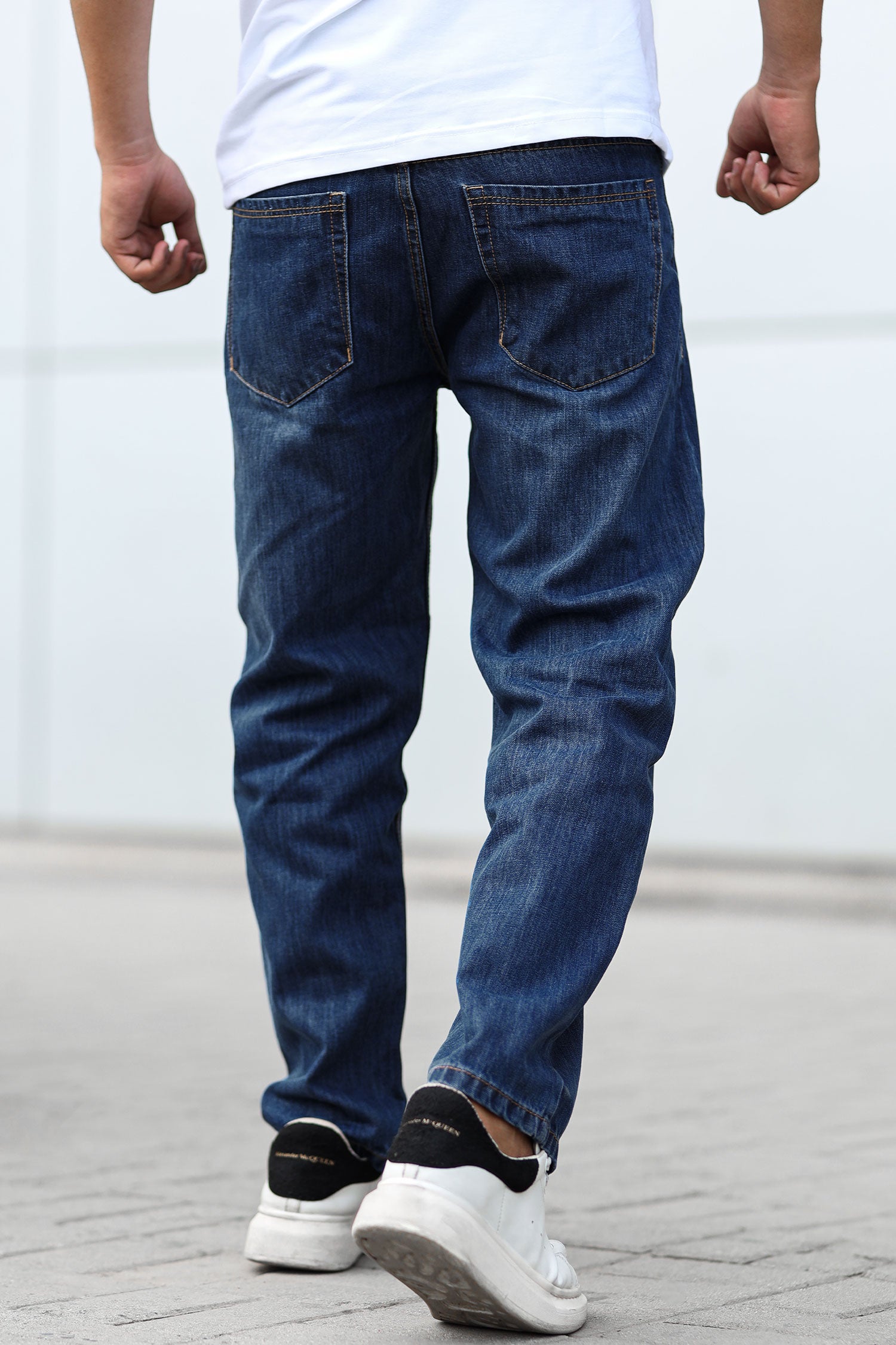 Loose Fit Turbo Jeans in Mid Blue