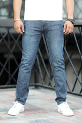 Denim Travel Essential Attire Slim Fit Jeans In Mid Grey