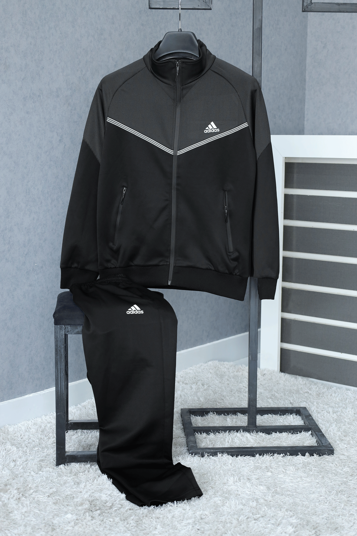 Adds Contrast Tone Sportswear Men Zipper Tracksuit