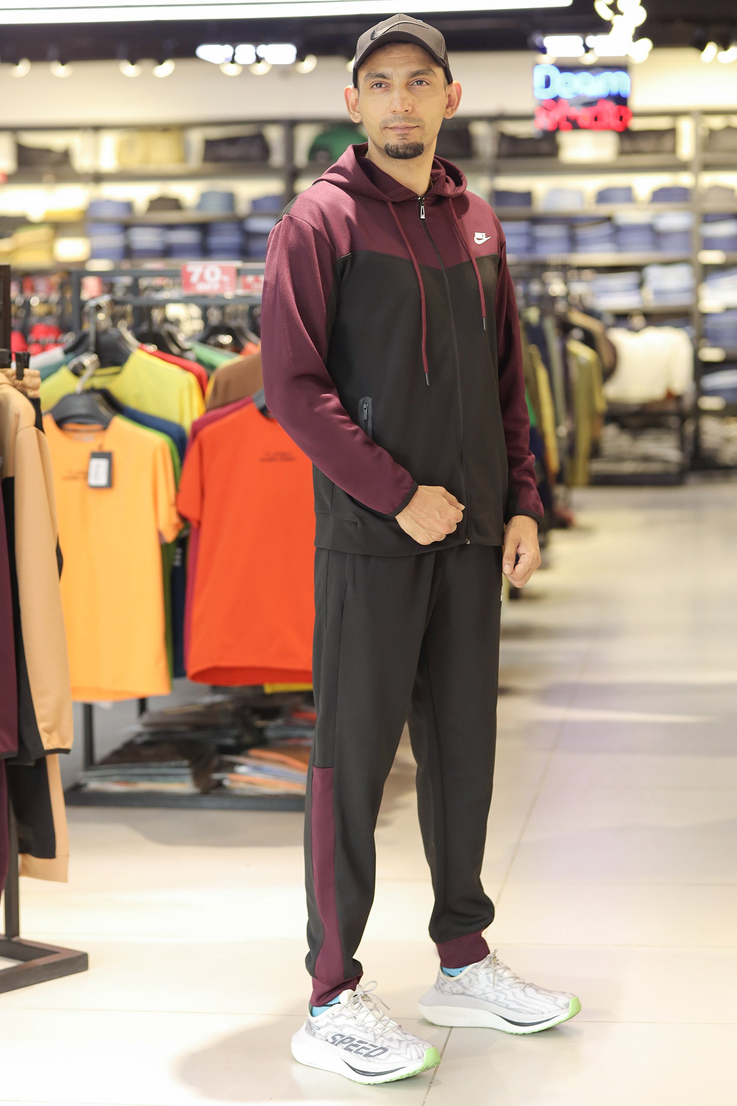 Nke V Diagonal Pattern Mock Neck Tracksuit
