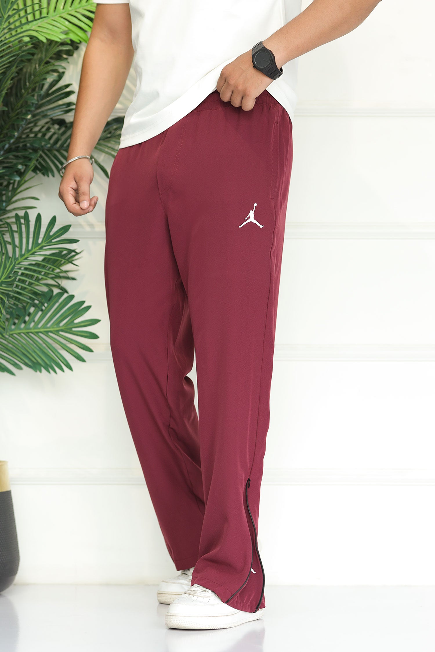 Jrdn 'Airborne' Micro-Tech Loose-Bottom Trouser