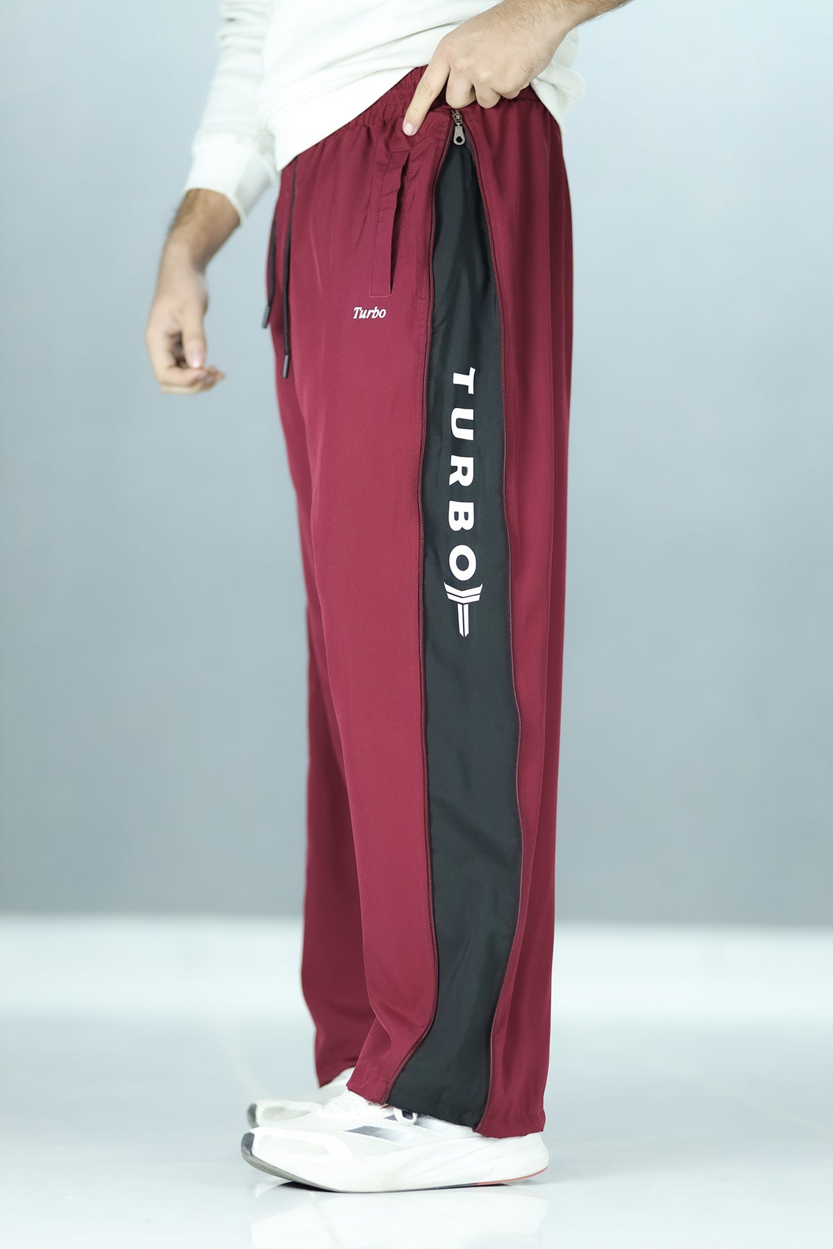 Turbo Side Panel Full Zipper Micro Baggy Trouser In Maroon