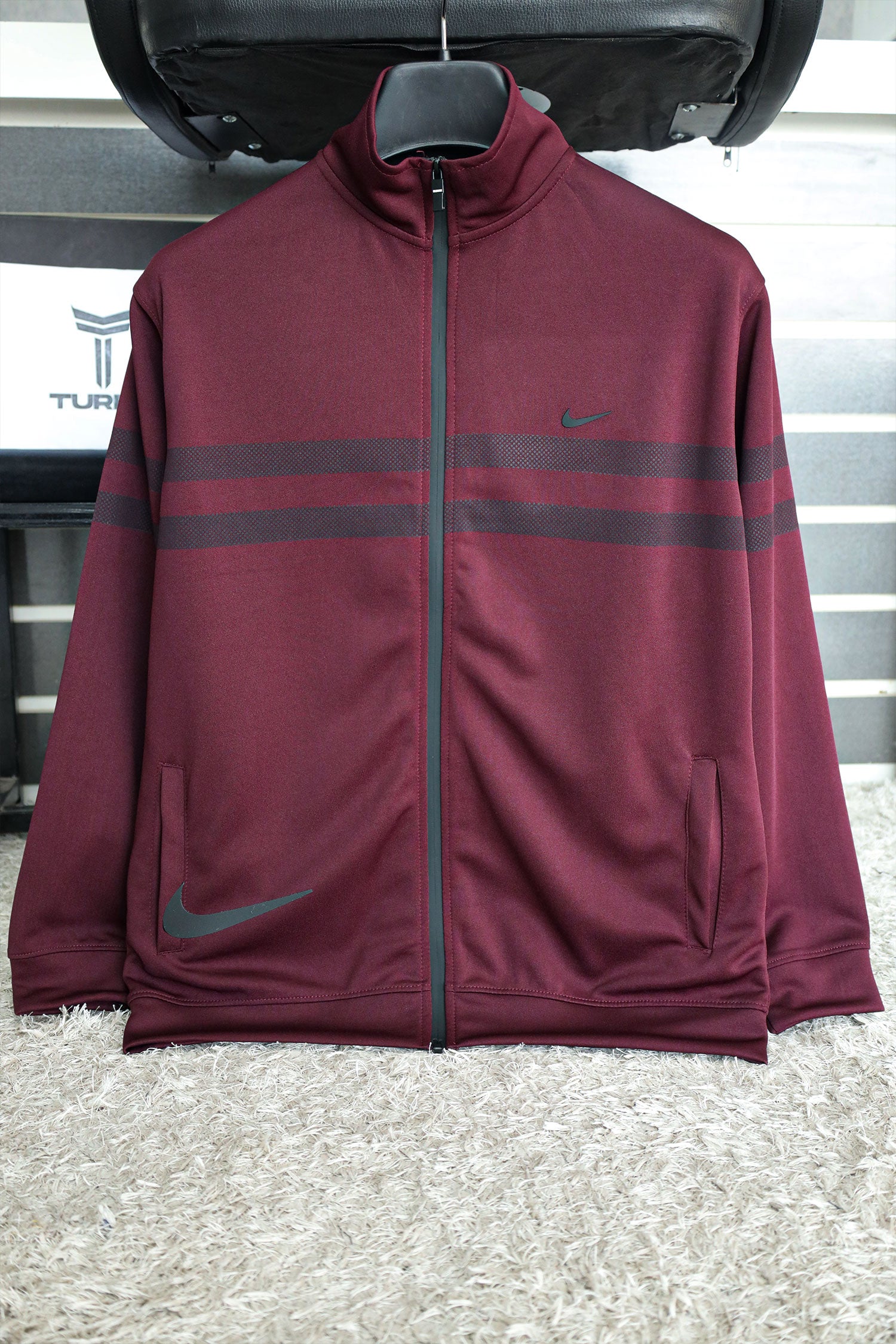 Nke Stripe Men Zipper Upper In Maroon