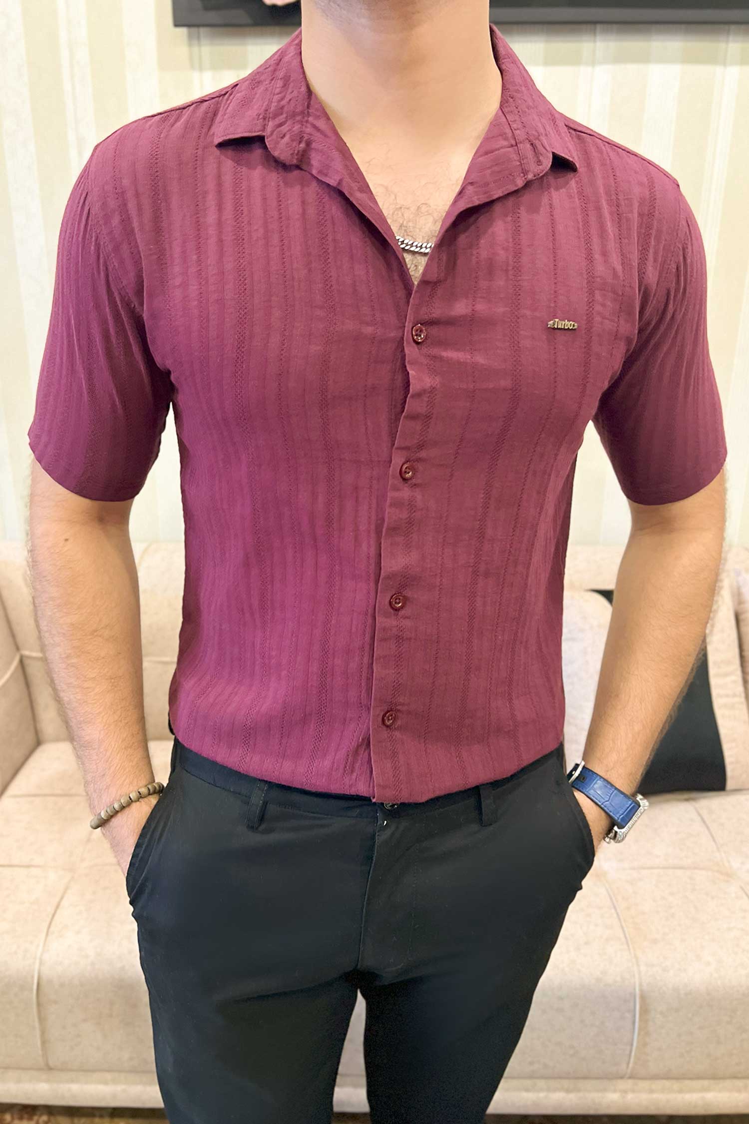 Turbo Minimalist Design Half Sleeve Casual Shirt In Plum