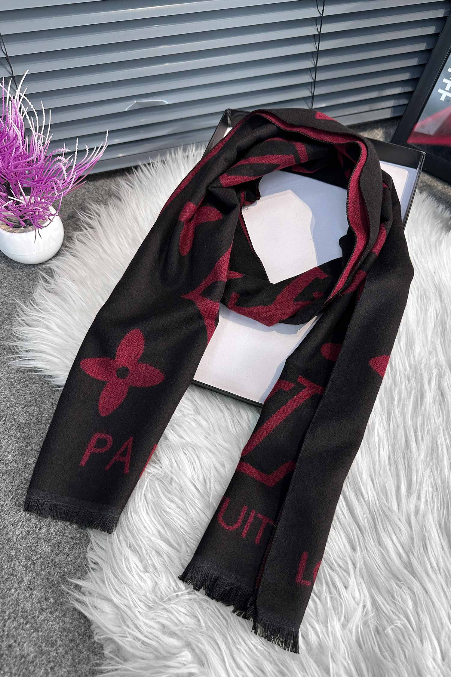 Luis Vten Giant Monogram Pattern Imported Men's Wool Muffler