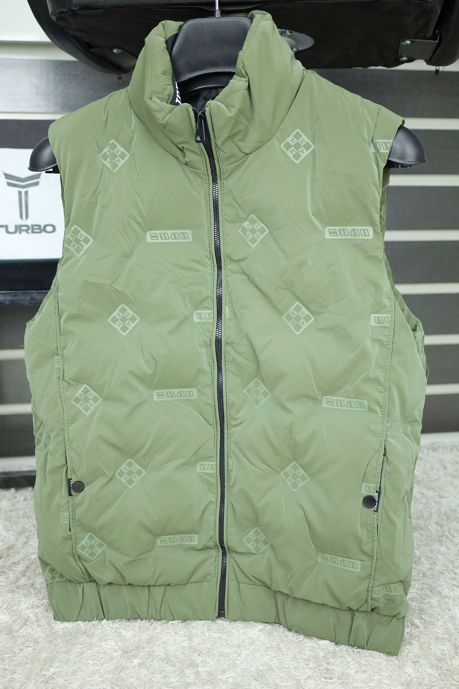 Modern Bubble Quilted Detachable Hood Imported Men's Gilet