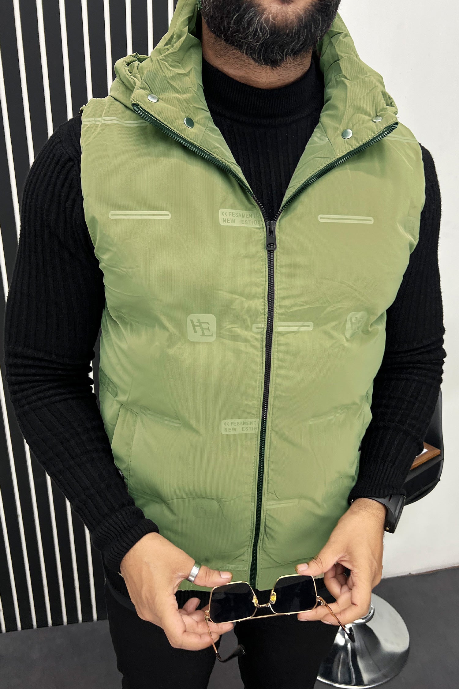 Logo Pattern Quilted Imported Men's Gilet