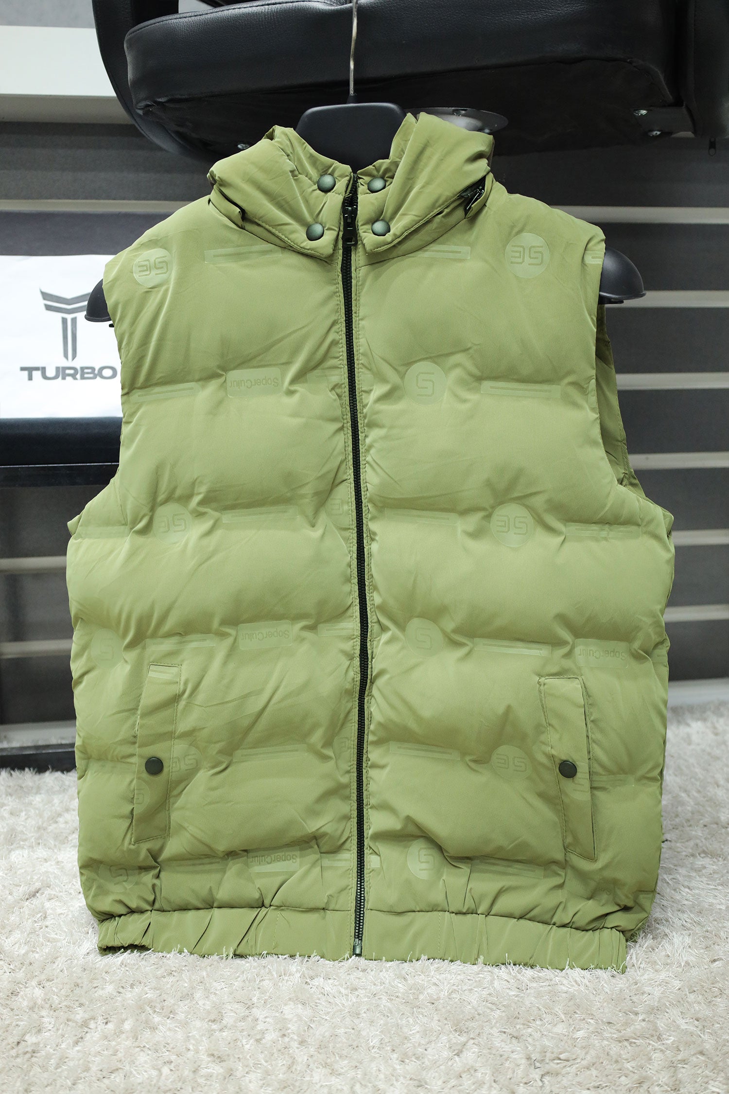 Winter Breeze Quilted Removable Hood Imported Men's Gilet