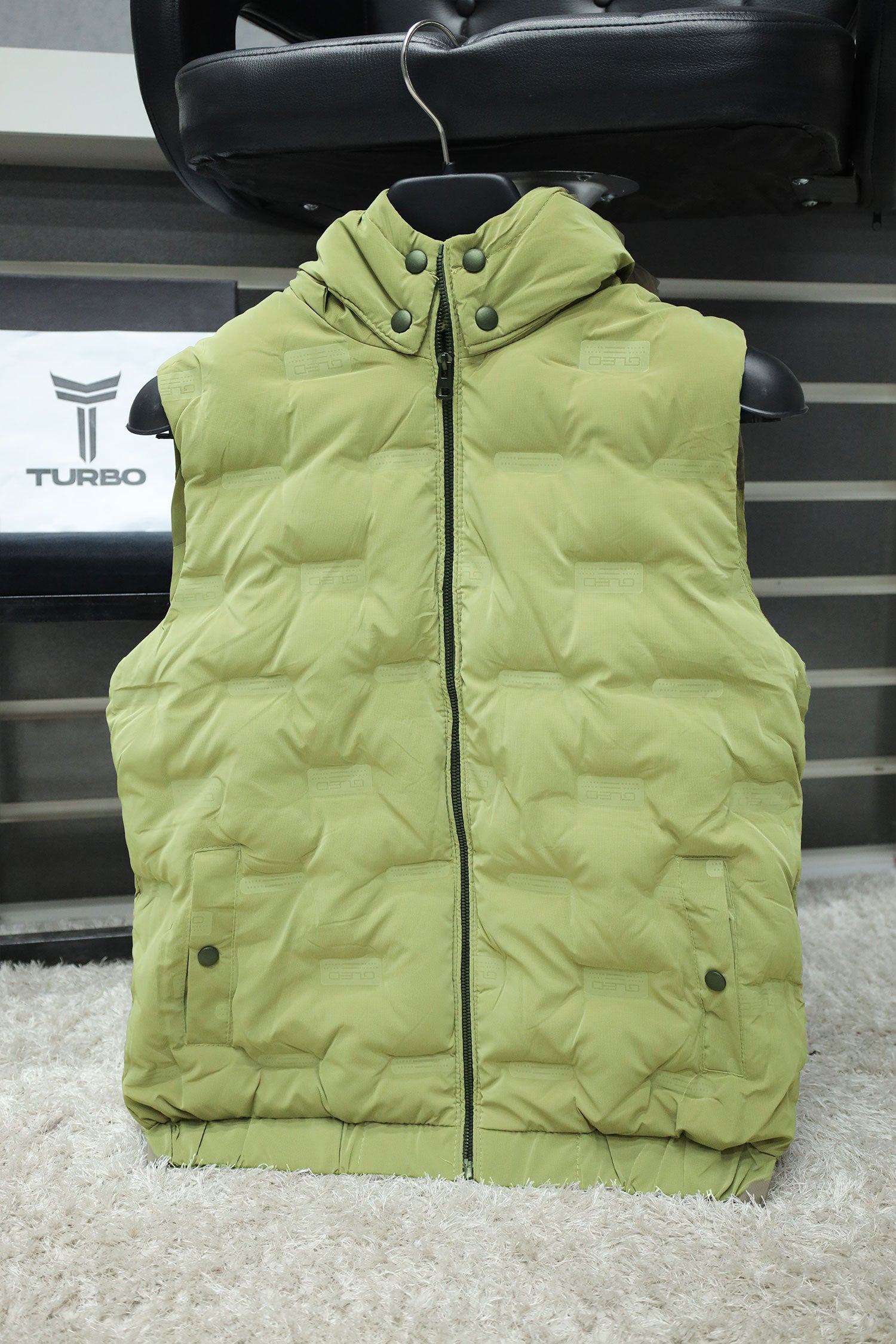 Trendy Bubble Quilted Detachable Hood Imported Men's Gilet