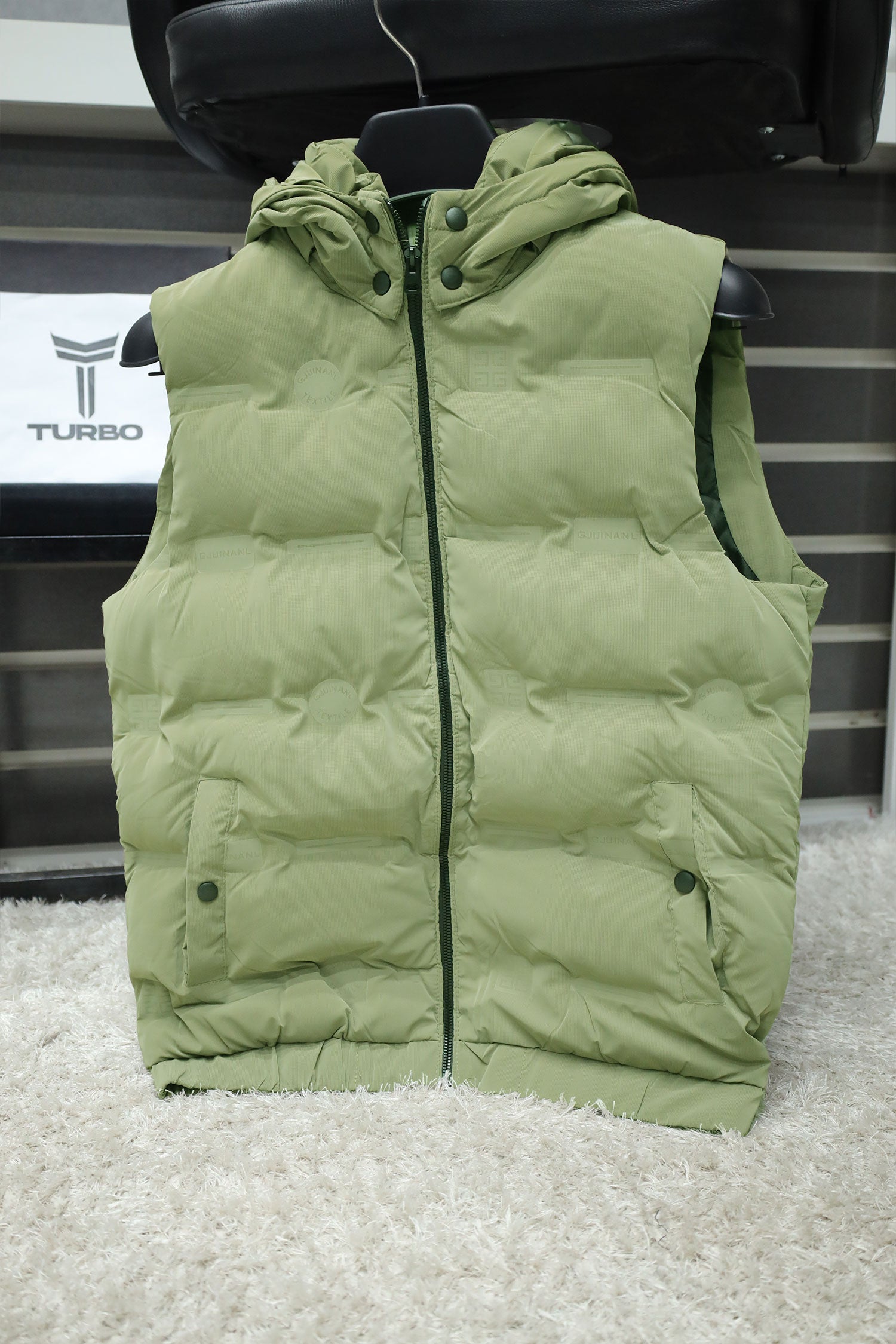 All Over Slogan Quilted Detachable Hood Imported Men's Gilet