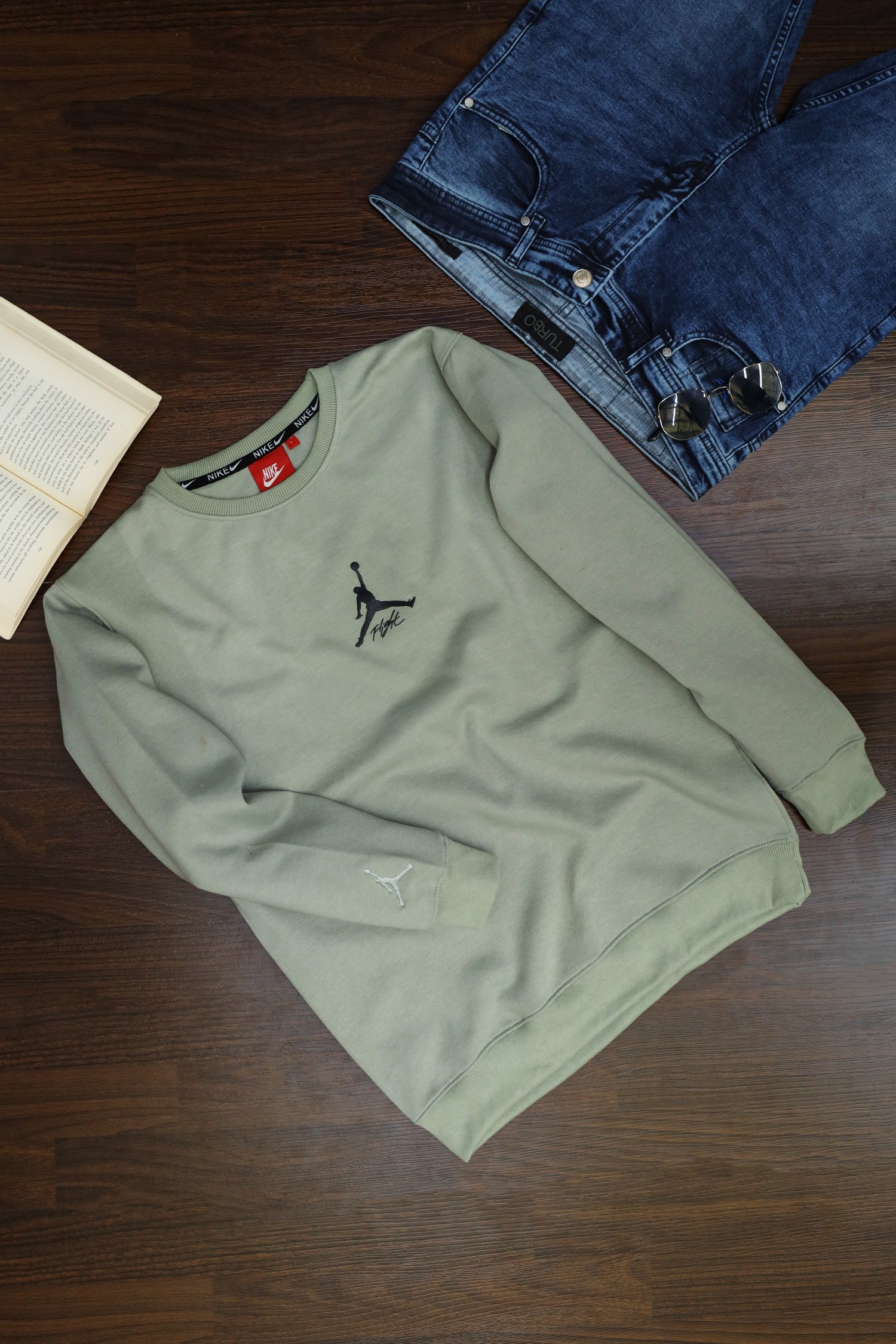 Nke X Jrdn Flight Heritage Full Sleeves Men's Sweatshirt