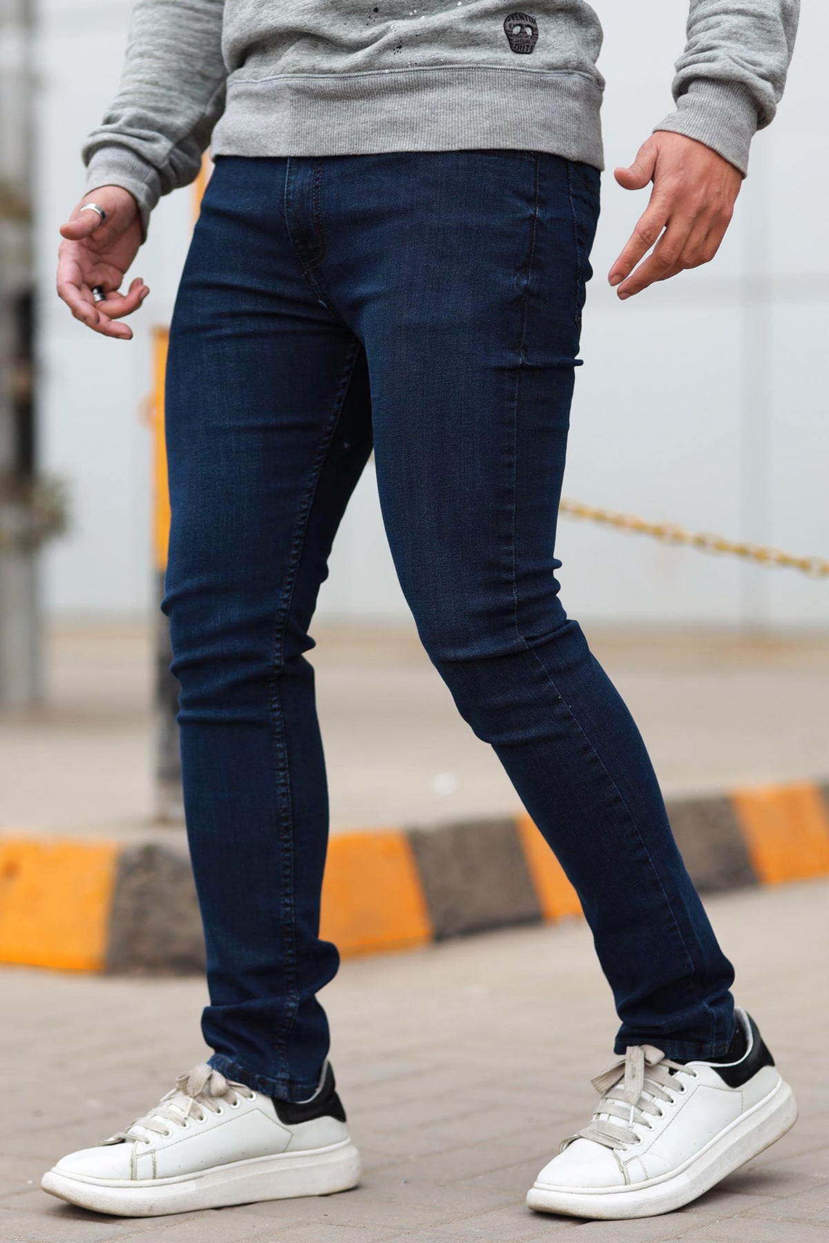 Turbo Slim Fit Jeans In Dark Navy