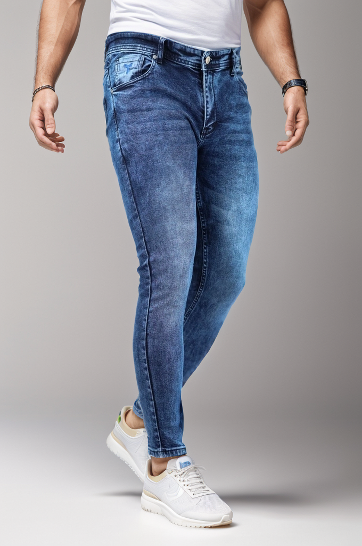 Faded Ankle Fit Turbo Jeans In Dirty Blue